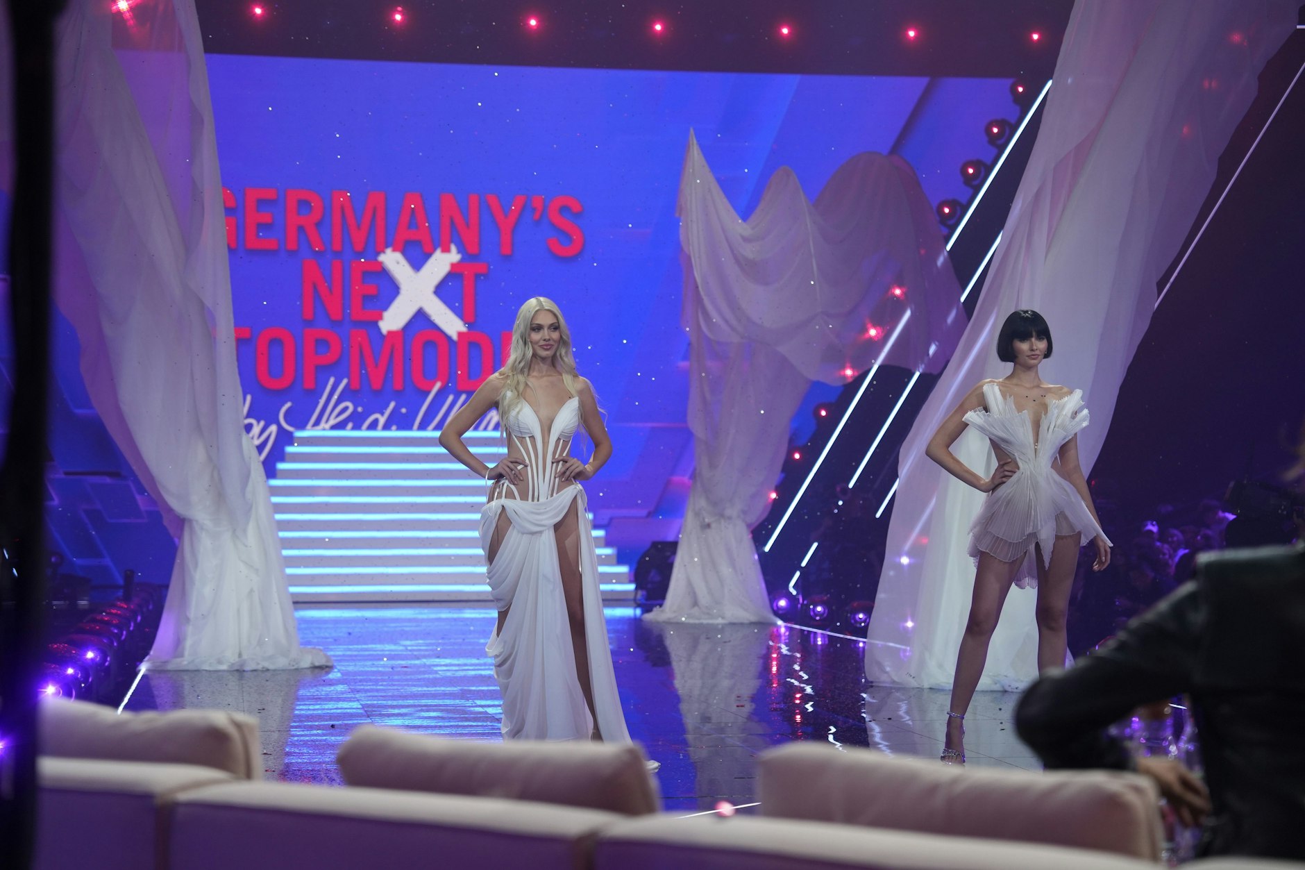 Daniela und Magdalena beim GNTM-Finale.