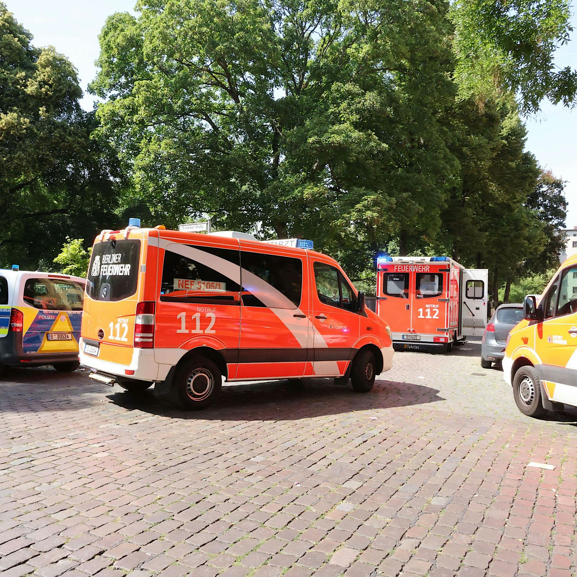 Mann im Neuköllner Körnerpark erstochen: Verdächtiger bei SEK-Einsatz festgenommen