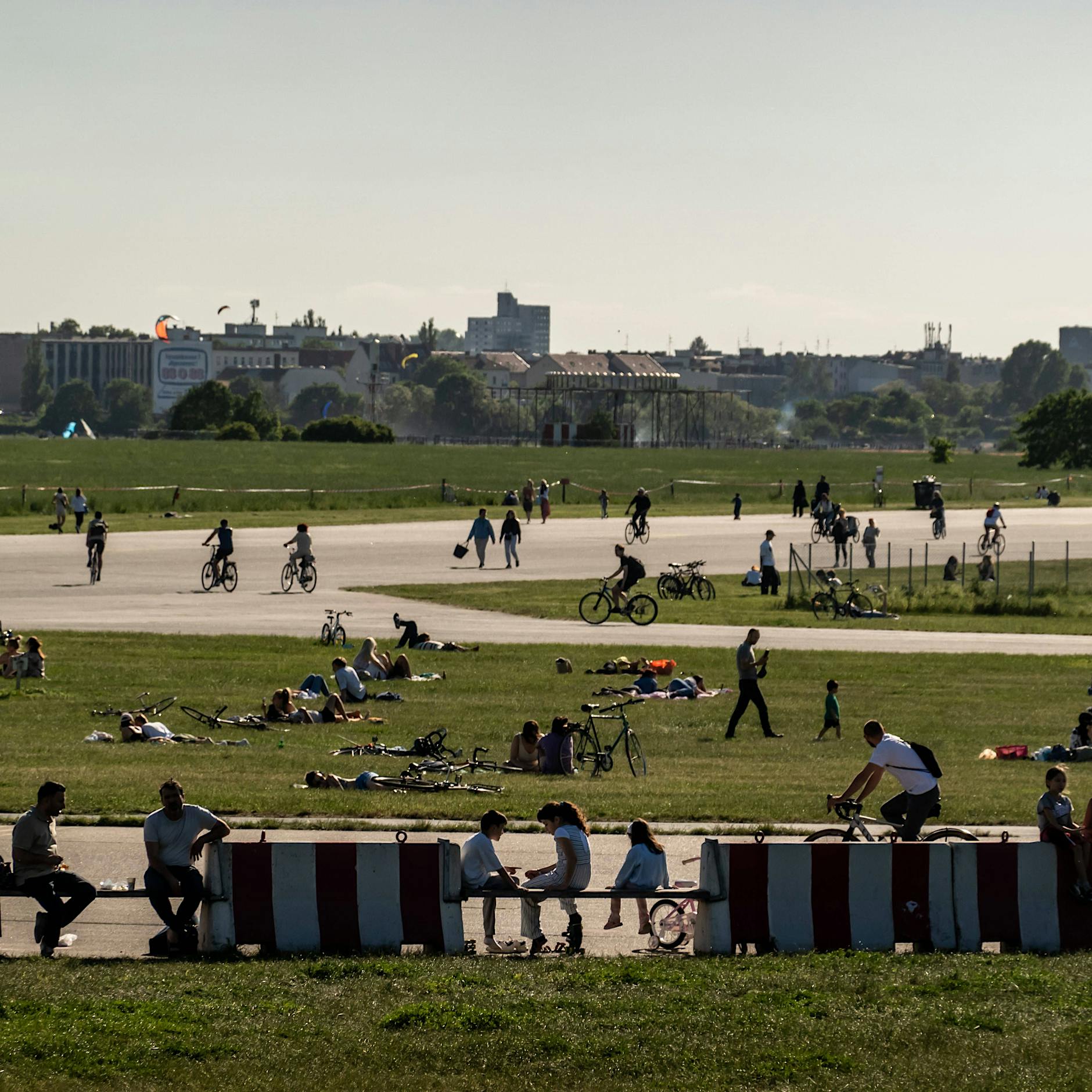 Tempelhofer Feld: Sechs Konzepte für mögliche Gestaltung ausgewählt