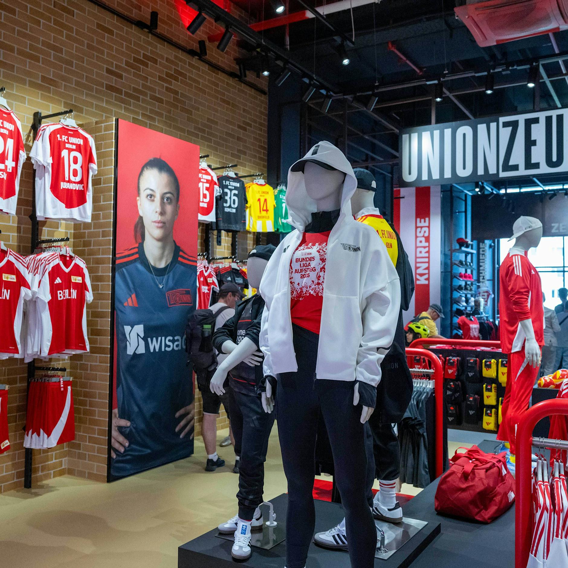 Hertha BSC legt vor: Sieht so das neue Trikot des 1. FC Union aus?