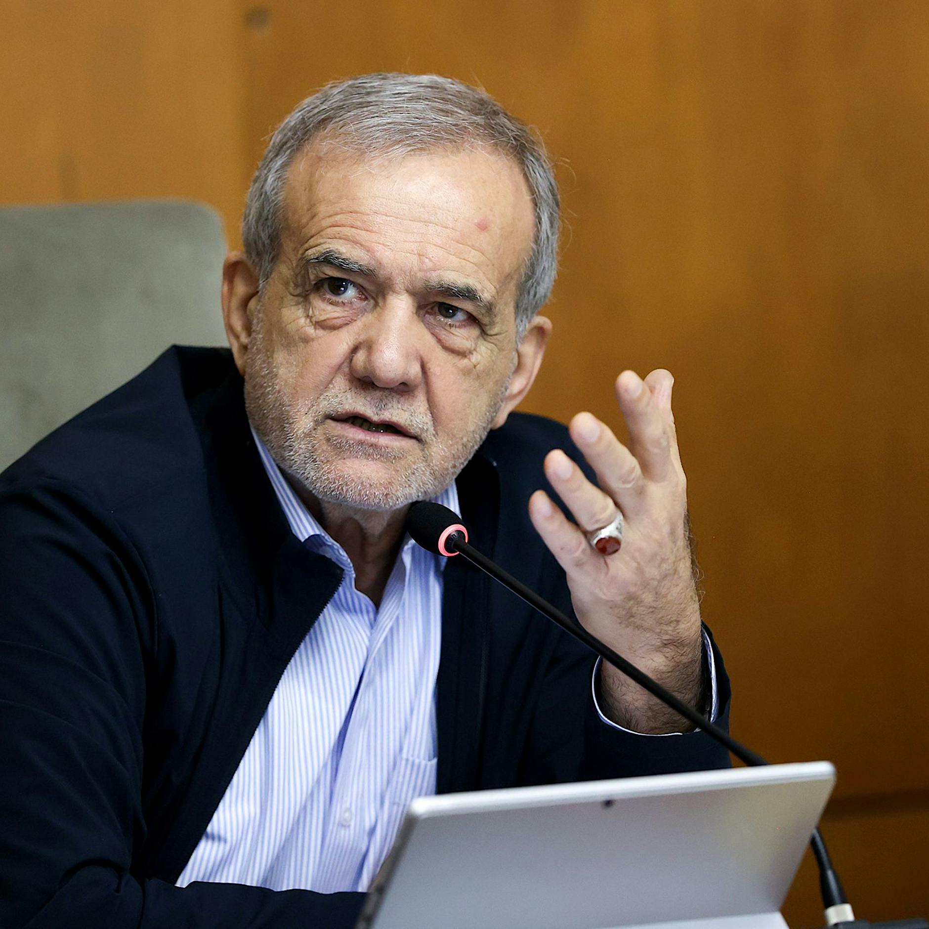 Irans Präsident spricht von „Ende eines zwölftägigen Krieges“