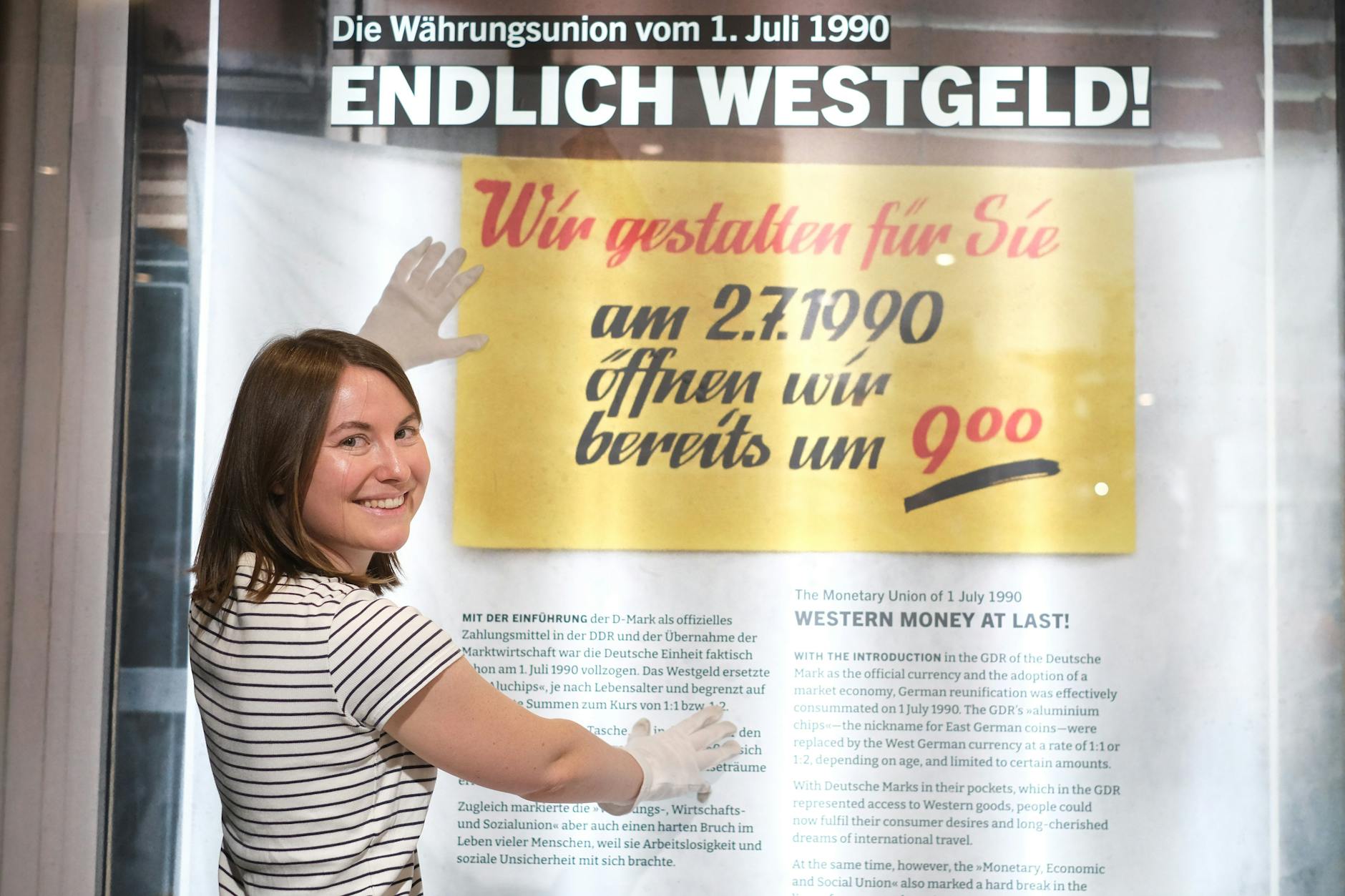 Eine junge Frau mit null Ostbezug beackert seit Kurzem im DDR Museum die Ausstellungen: Dr. Liza Soutschek will unbefangen Fragen beantworten.