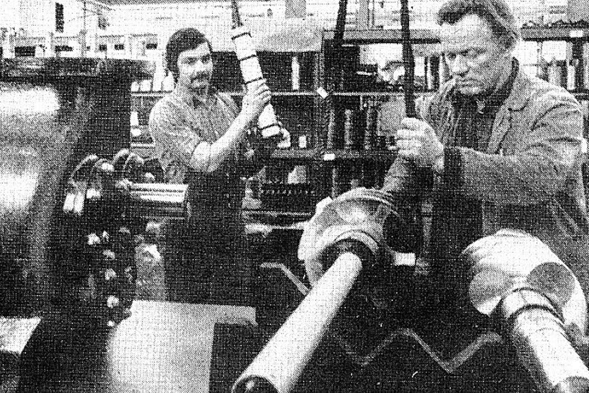 Gegründet in Johannisthal, entwickelte sich der volkseigene DDR-Kühltechnikbetrieb zu einem führenden Technologieunternehmen mit Absatzmärkten auf der ganzen Welt. Nach der Wende ging der Traditionsbetrieb im GEA-Konzern auf.