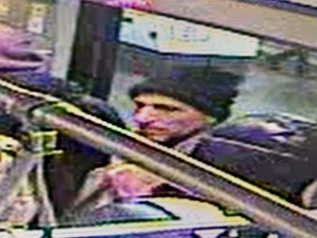 Girl sexually harassed in Berlin subway: Police searching for this man