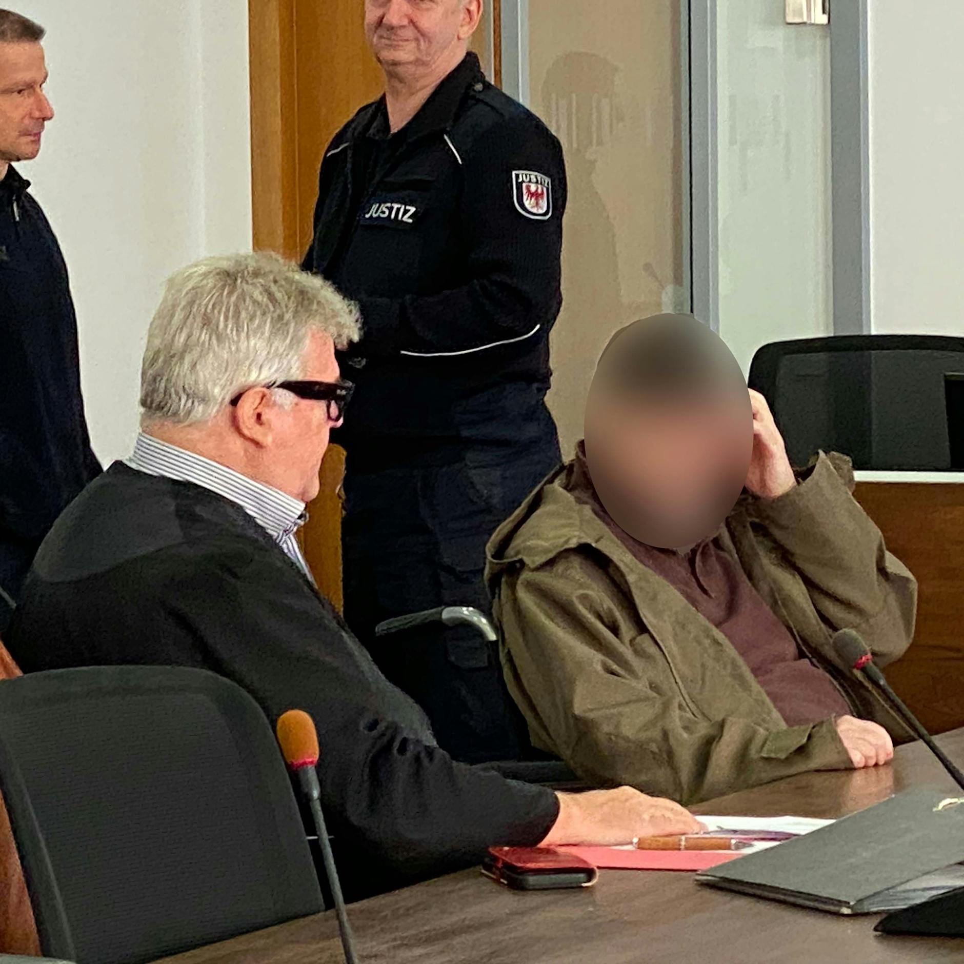 Todeshammer in Trebbin – Gericht glaubt Ehemann kein Wort!