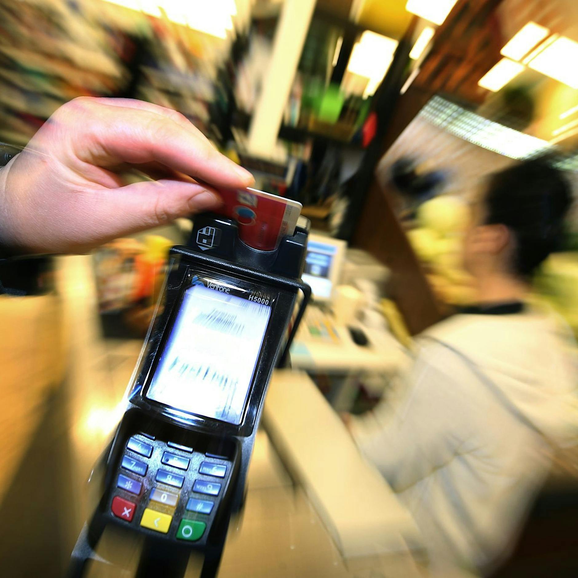 Geldwäsche bei Payone? Recherchen belasten Sparkassen-Partner