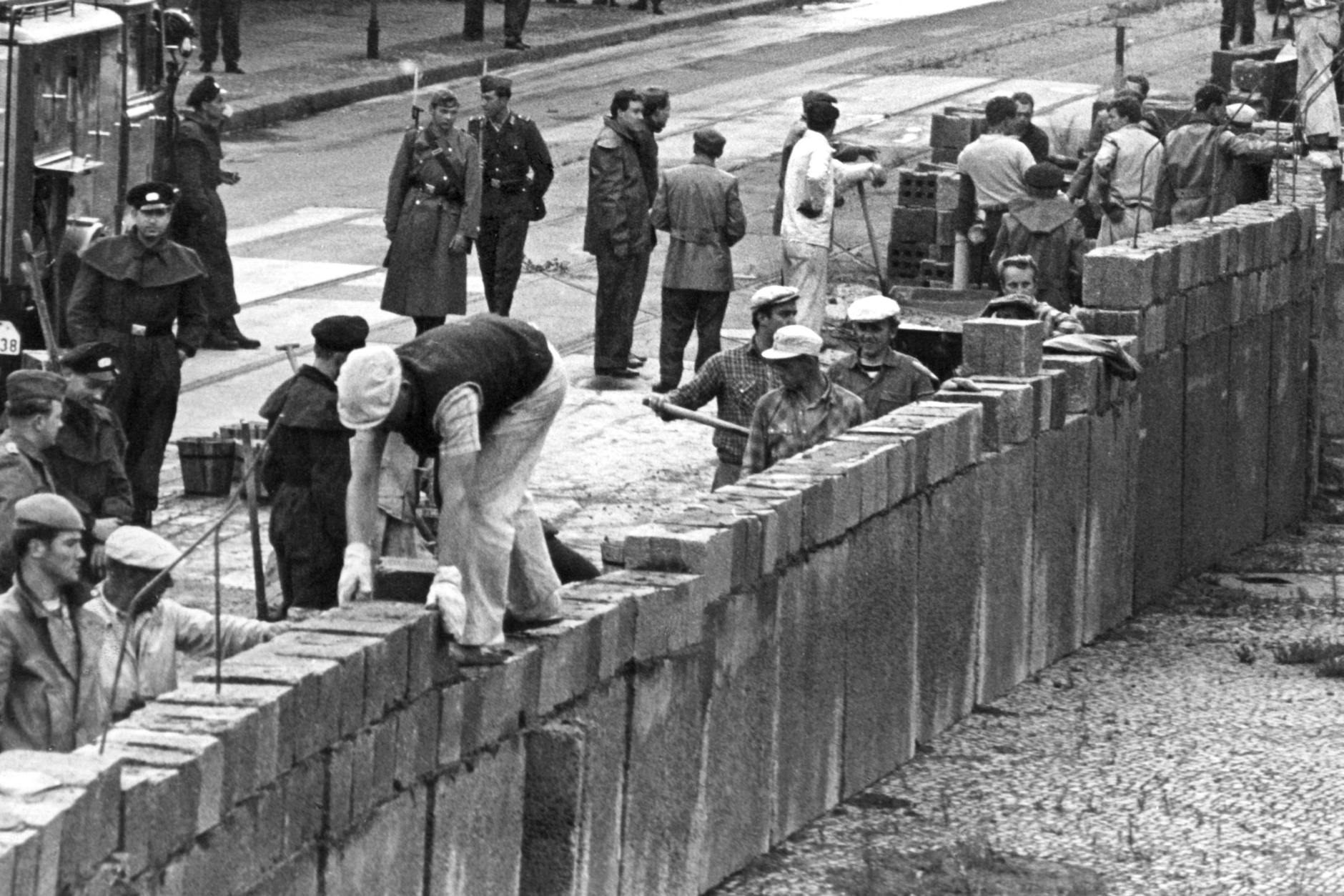 In manchen Köpfen steht sie noch: Mauerbau in Berlin, 18.8.1961.