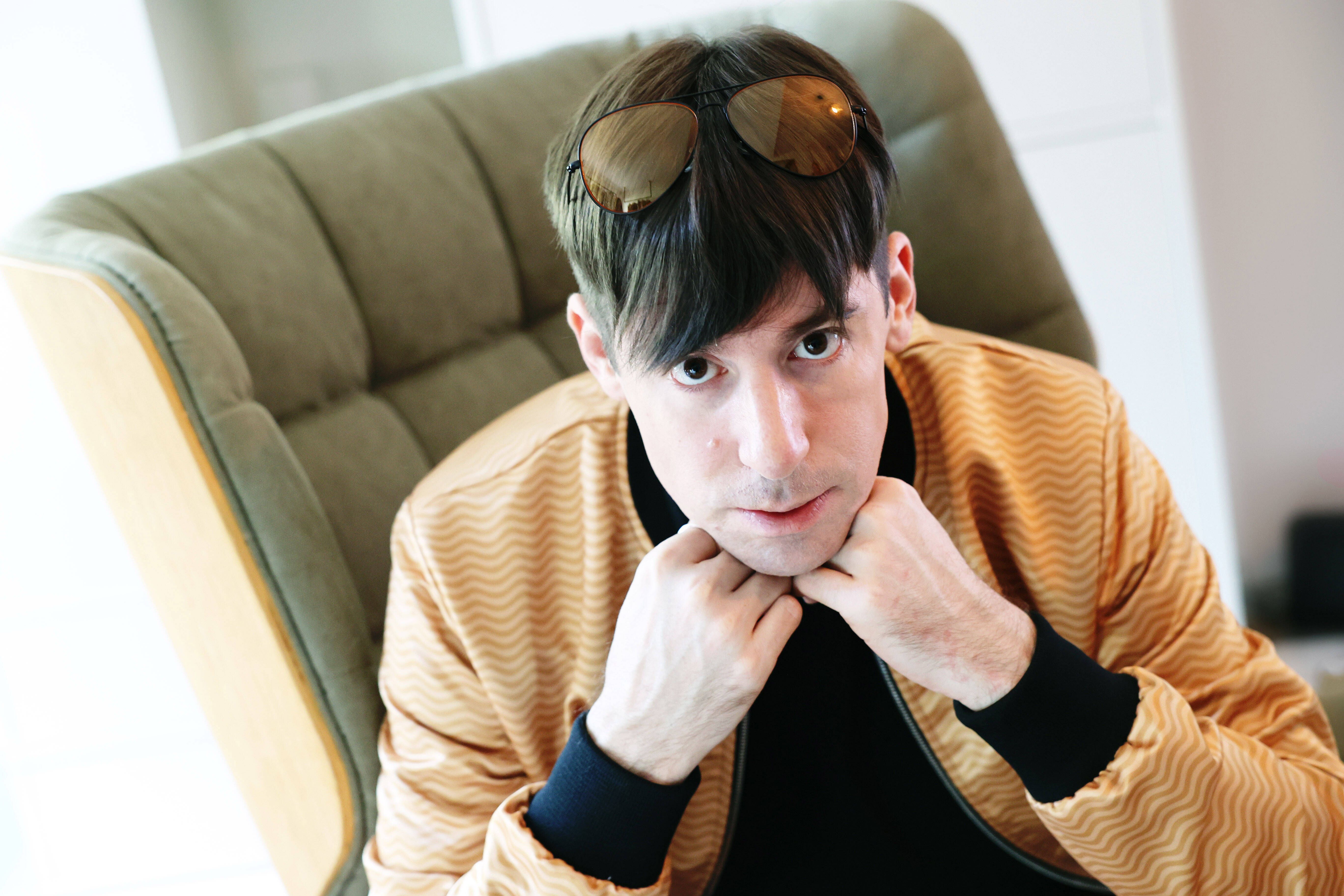 Image - Kilian Kerner stylt Nerds im TV um: Große Bedenken wegen den Beautys