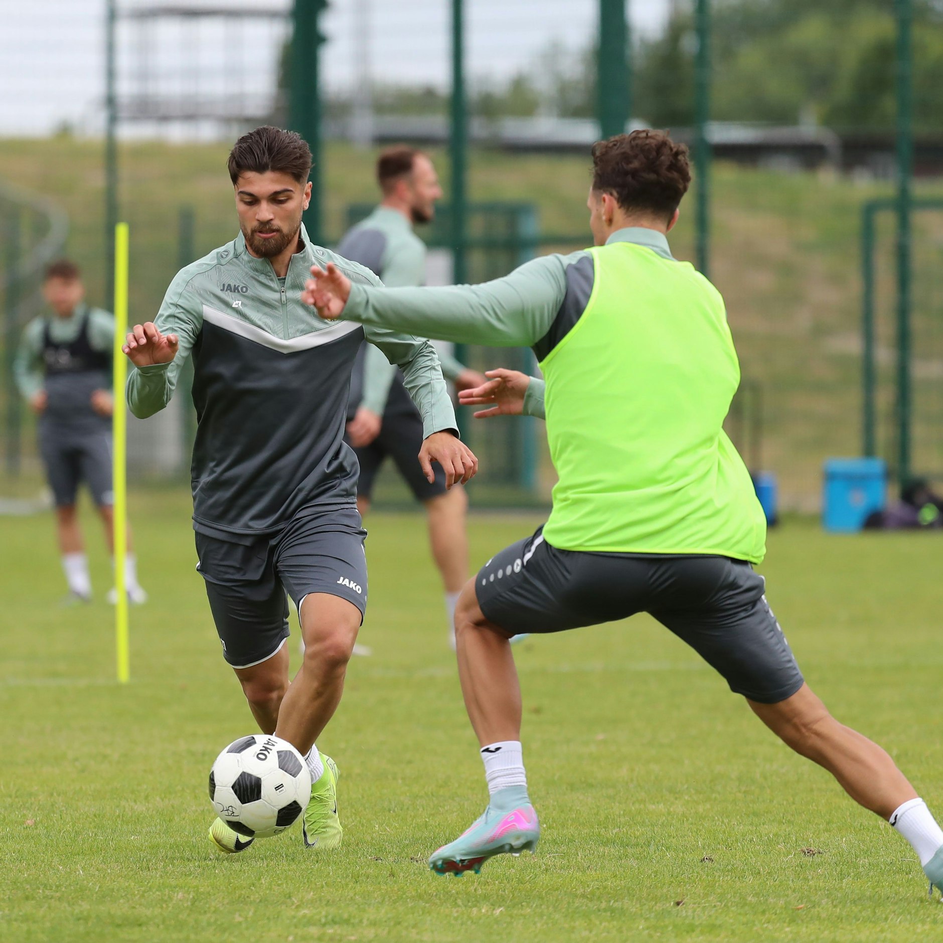 Hoffen beide auf Einsatzzeit in Neustrelitz: die BFC-Neuzugänge Enrique Pereira da Silva (l.) und Can Karatas.