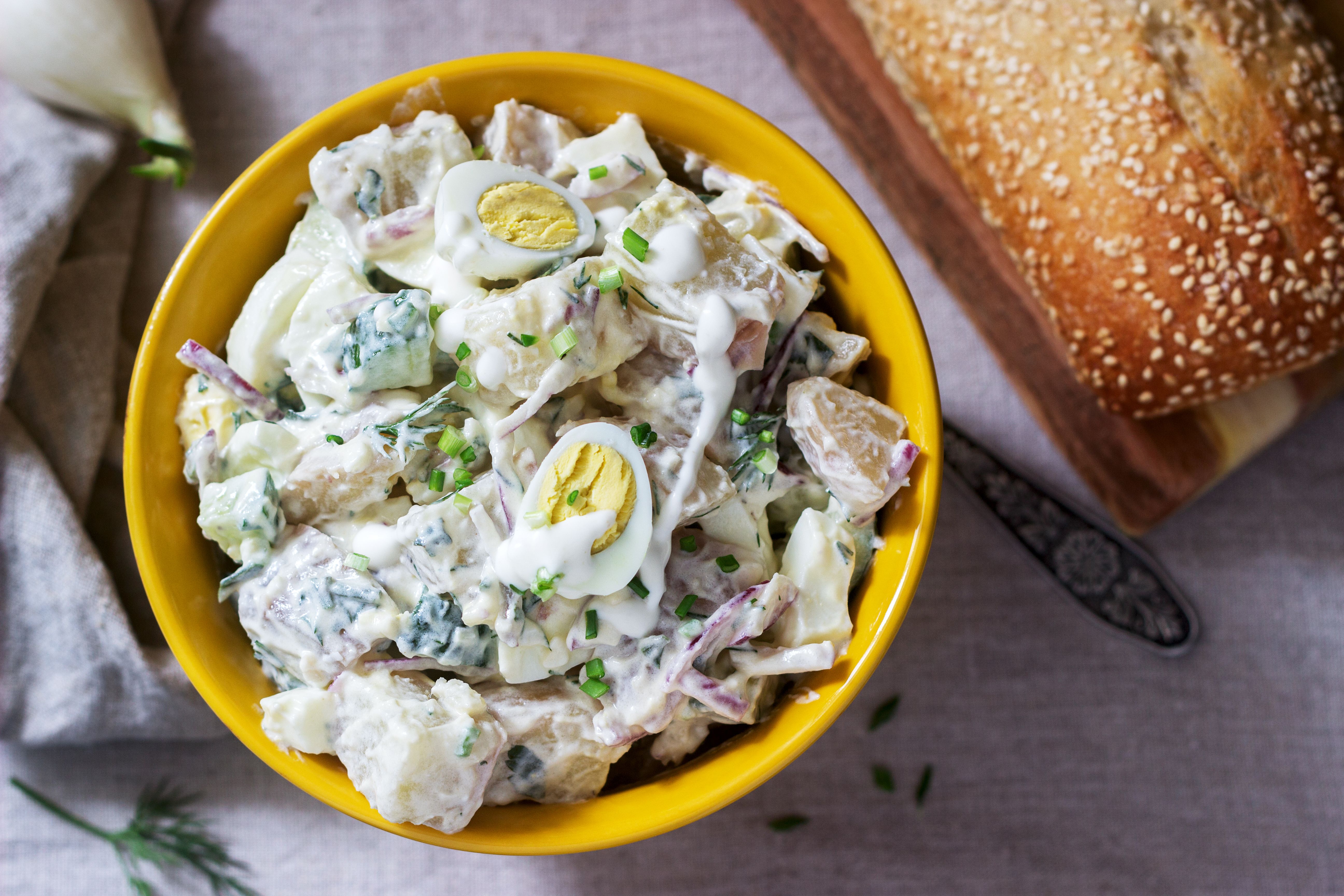 DDR-Rezept: Kennen sie estnischen Kartoffelsalat? Perfekt zum Grillen!