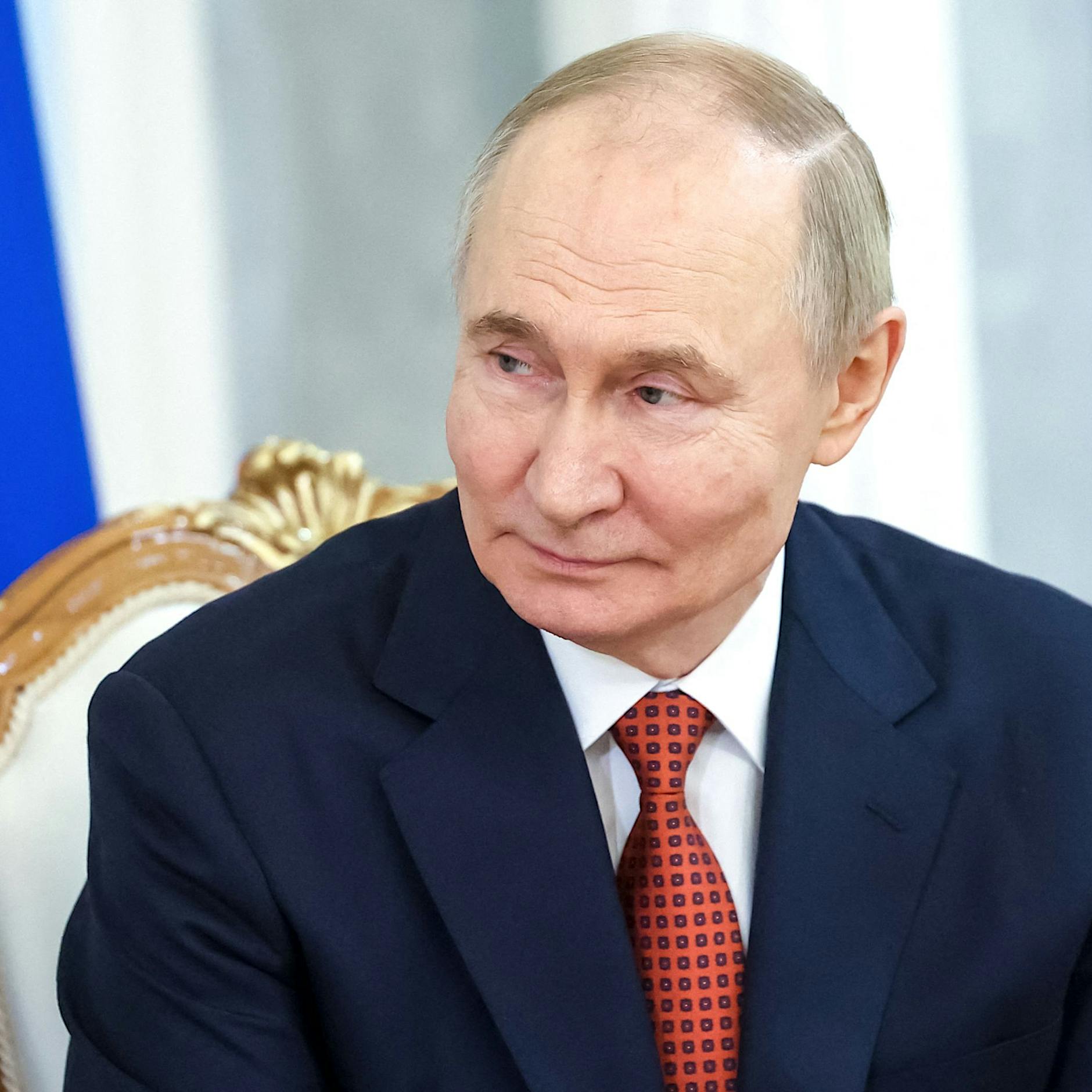 Ukraine-Gespräche: Putin lobt Trump und ist bereit für Treffen