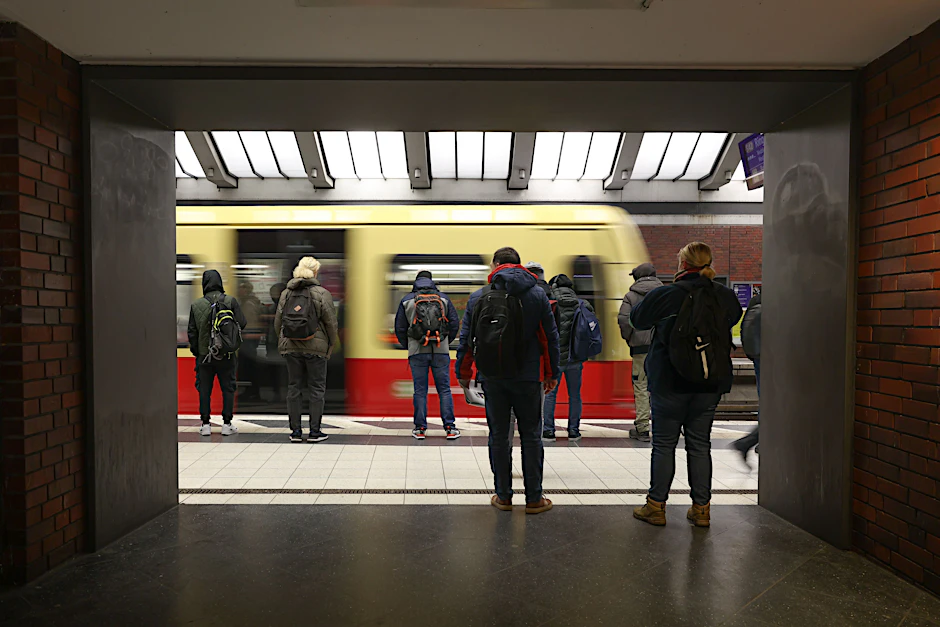 Das Deutschlandticket wird von Millionen Menschen genutzt.
