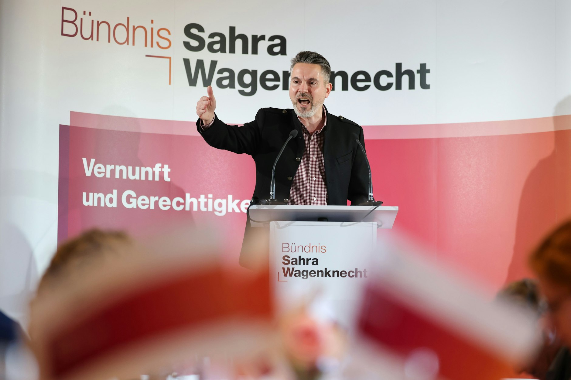 Fabio De Masi will Druck auf den Wahlprüfungsausschuss machen.