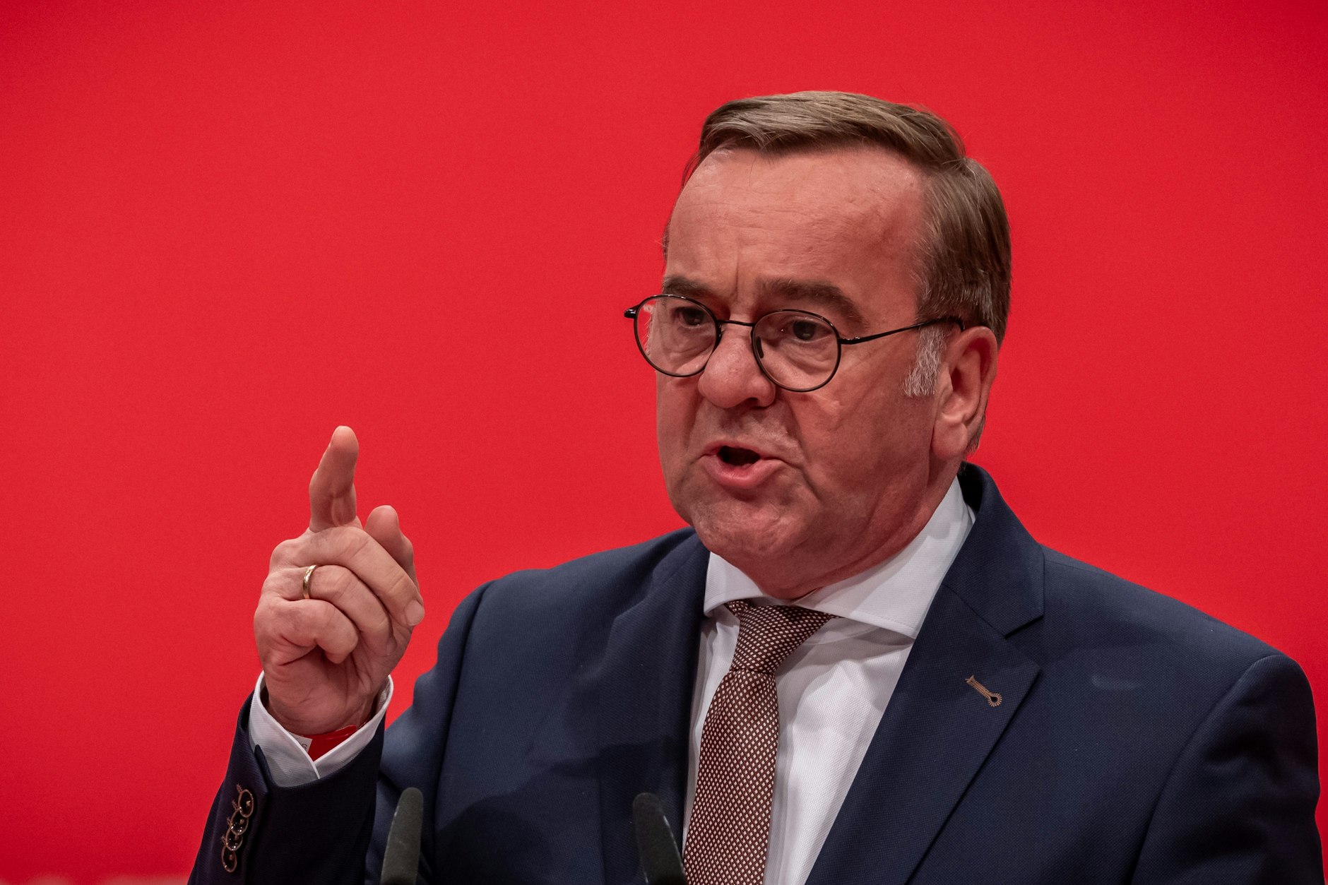 Boris Pistorius (SPD), Verteidigungsminister, spricht beim SPD-Bundesparteitag.