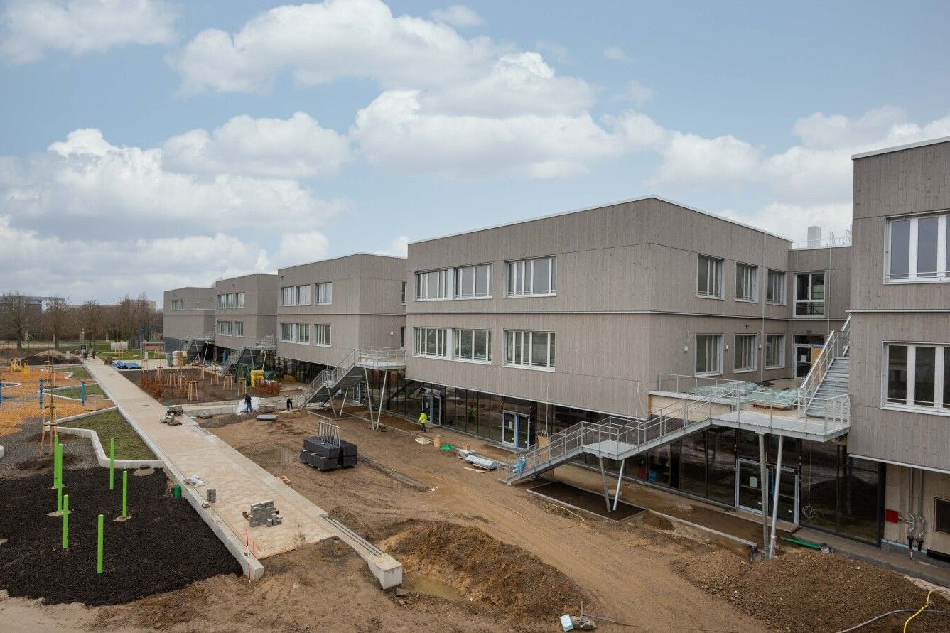 Der Neubau vom Gymnasium in der Erich-Kästner-Straße ist nun fertiggestellt.