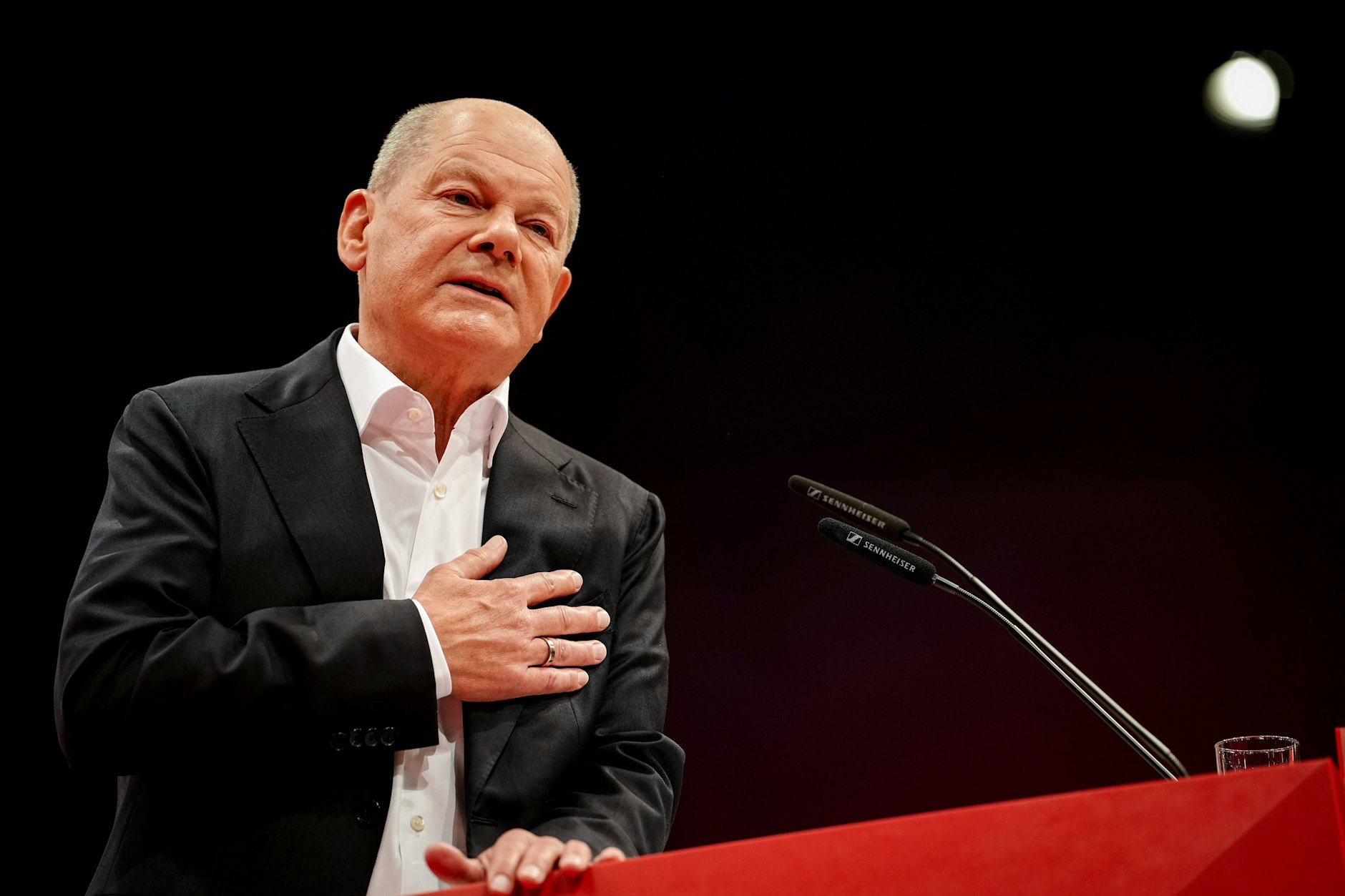 Olaf Scholz (SPD), ehemaliger Bundeskanzler, spricht beim SPD-Bundesparteitag.