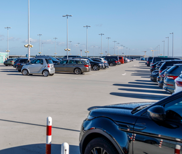 Bei Horror-Hitze: Vater vergisst sein Kind (2) im Auto – tot!