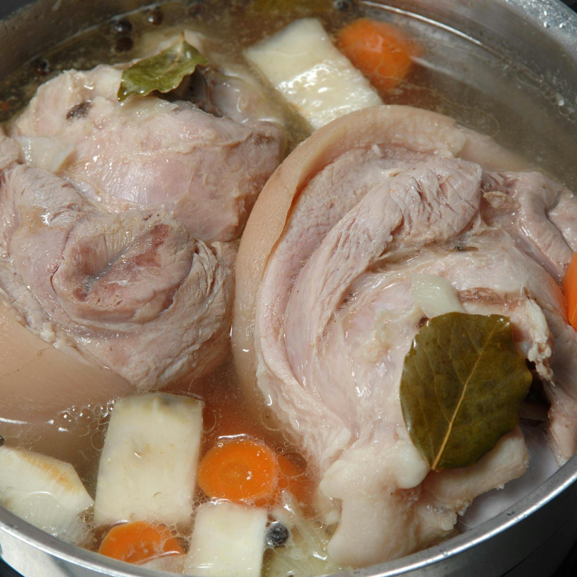 Image - Nach altem DDR-Rezept: Deftiges Eisbein nach Altberliner Art