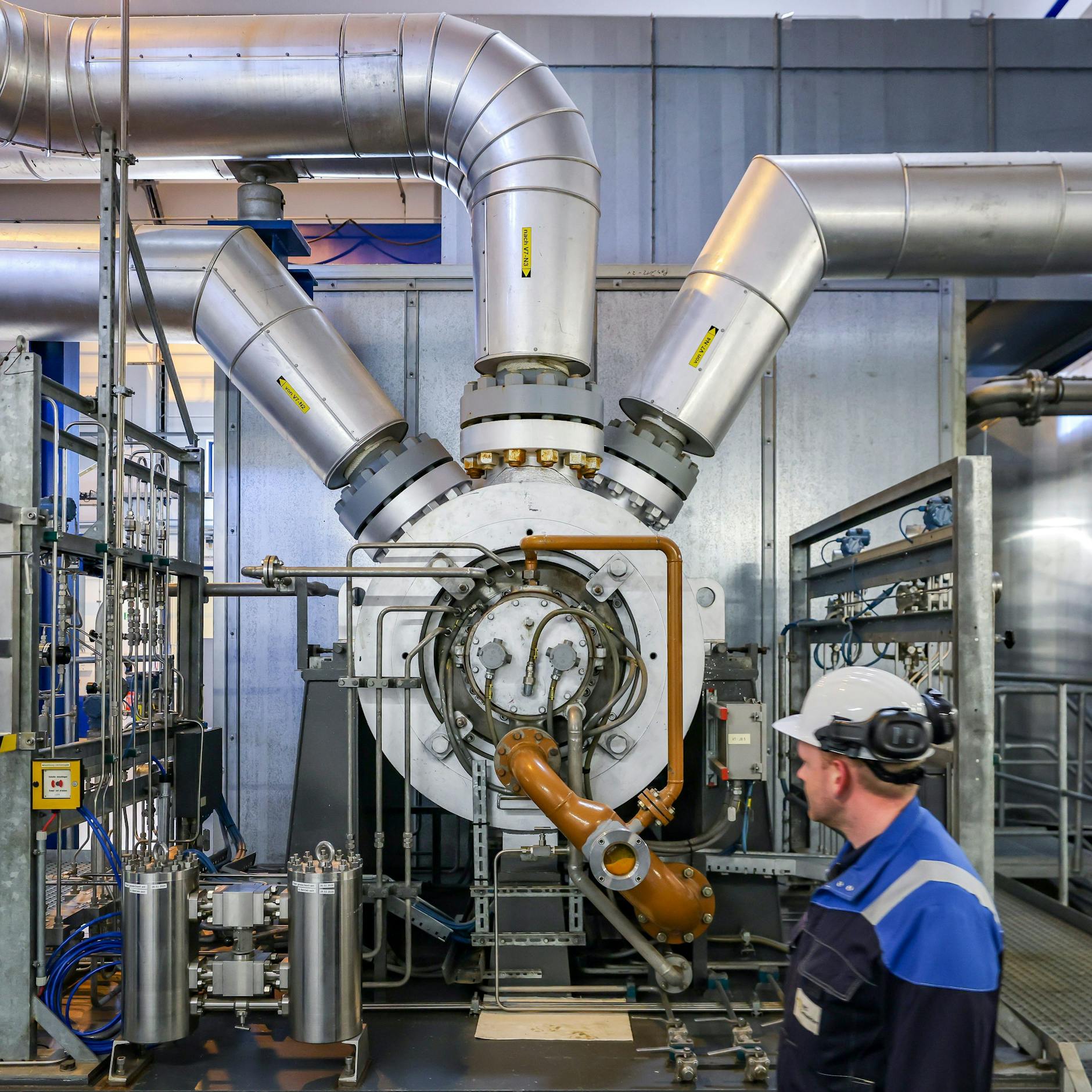 Image - Grüne empört: Merz-Regierung greift Klima-Milliarden für Erdgas an