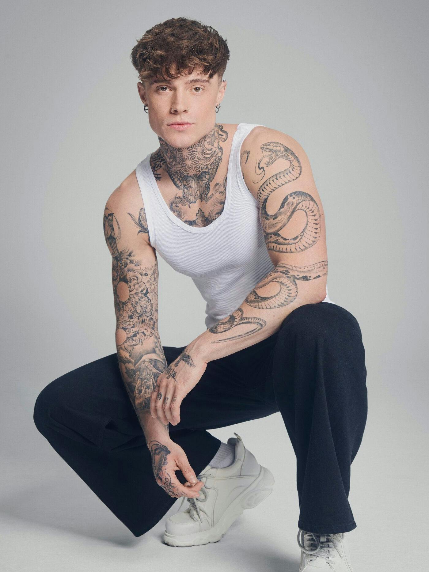 Ex-GNTM-Kandidat Samuel Dohmen nimmt nun Stellung zu dem Backstage-Video.