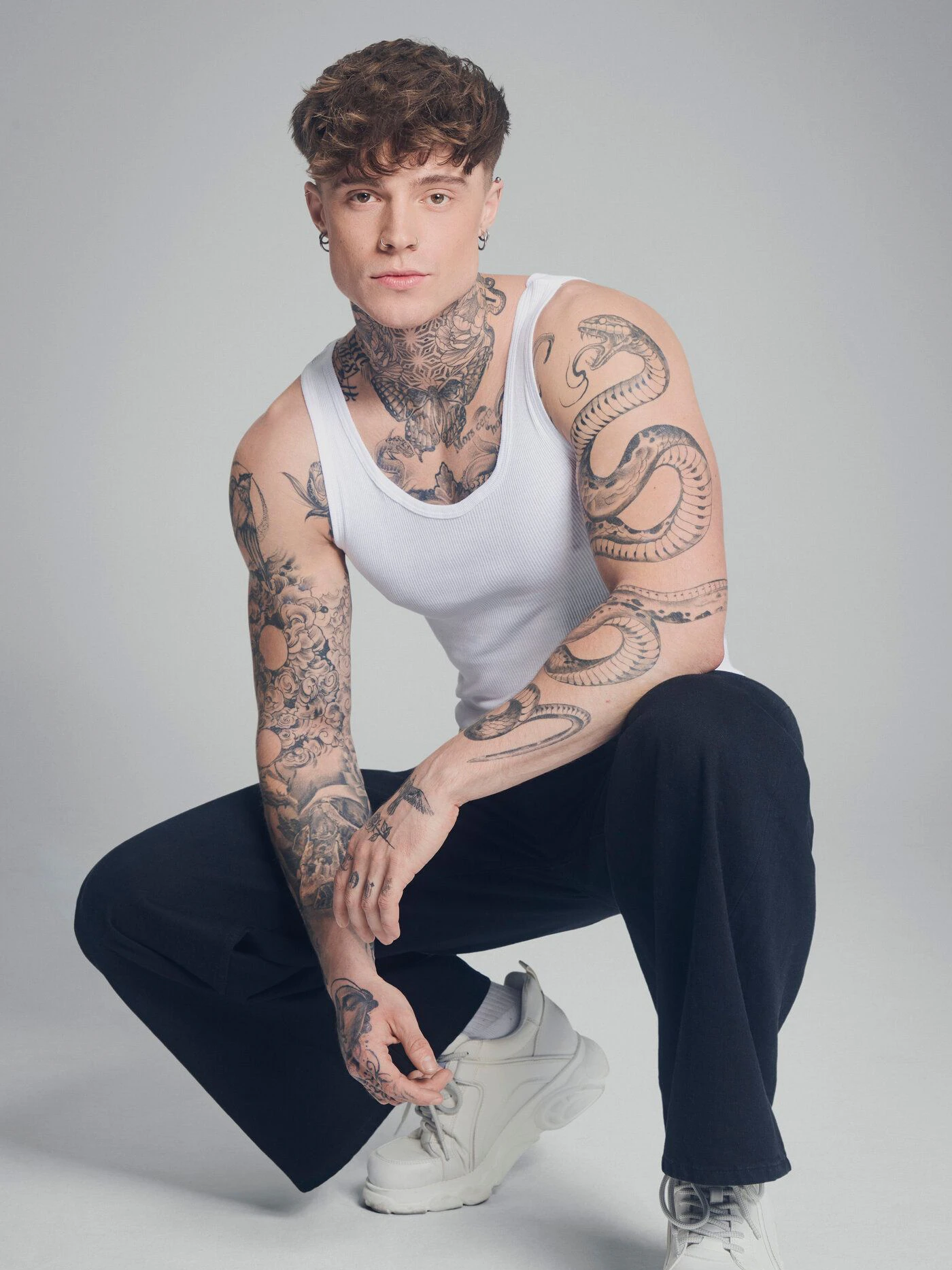 Ex-GNTM-Kandidat Samuel Dohmen nimmt nun Stellung zu dem Backstage-Video.