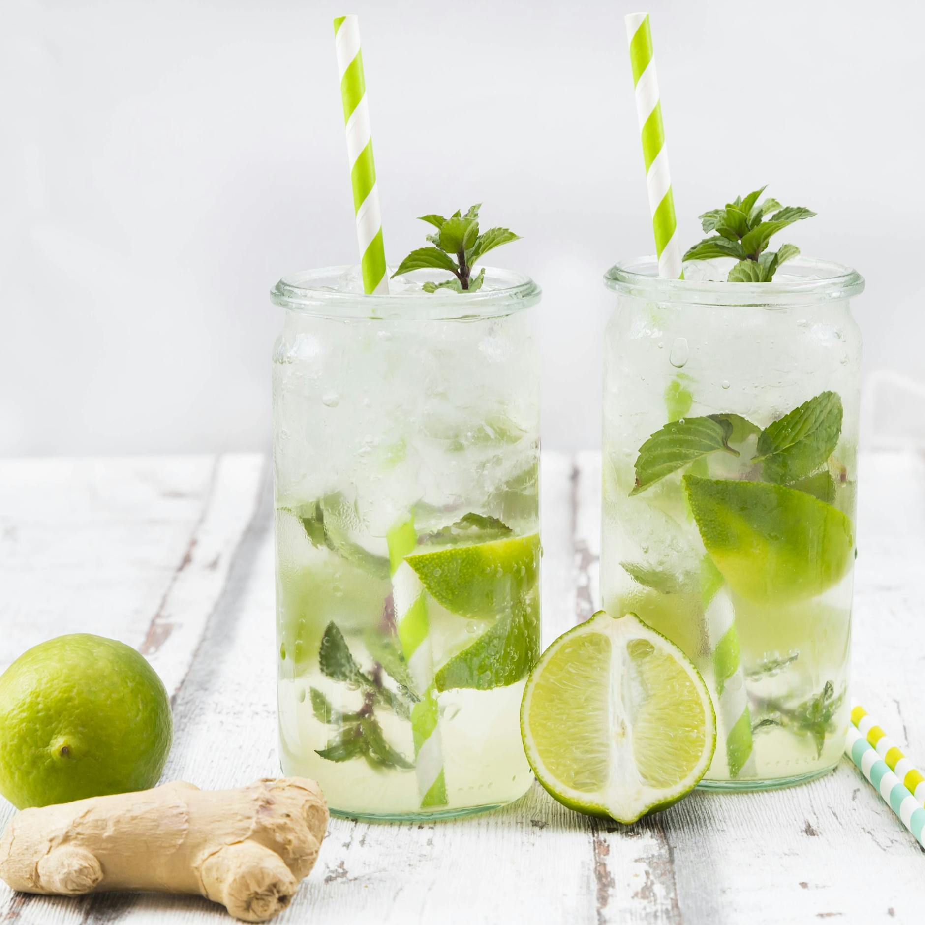 Bester Durstlöscher bei Hitze! Zitronen-Limonade einfach selber machen