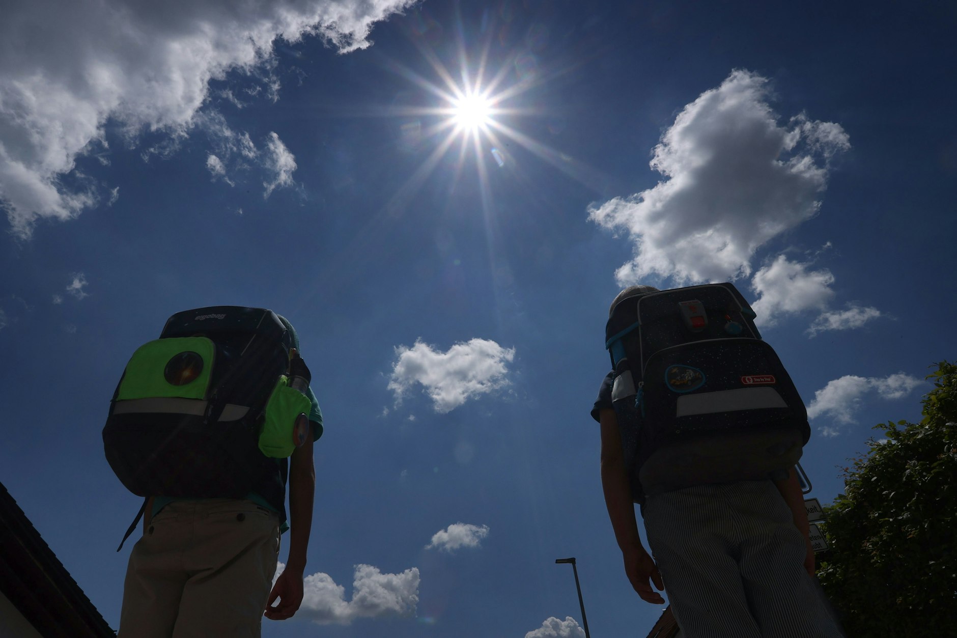 Ob es Hitzefrei geben wird, entscheidet die jeweilige Schulleitung.