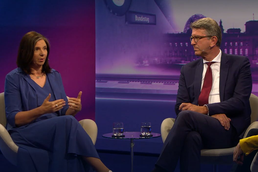 Austausch von Argumenten oder doch nur von Haltungen? <a href="https://www.berliner-zeitung.de/kultur-vergnuegen/debatte/kulturstaatsminister-wolfram-weimer-wir-sind-mitten-in-einem-kulturkampf-li.2330936">Kulturstaatsminister Wolfram Weimer</a> und die Abgeordnete Katrin Göring-Eckardt bei Maischberger.