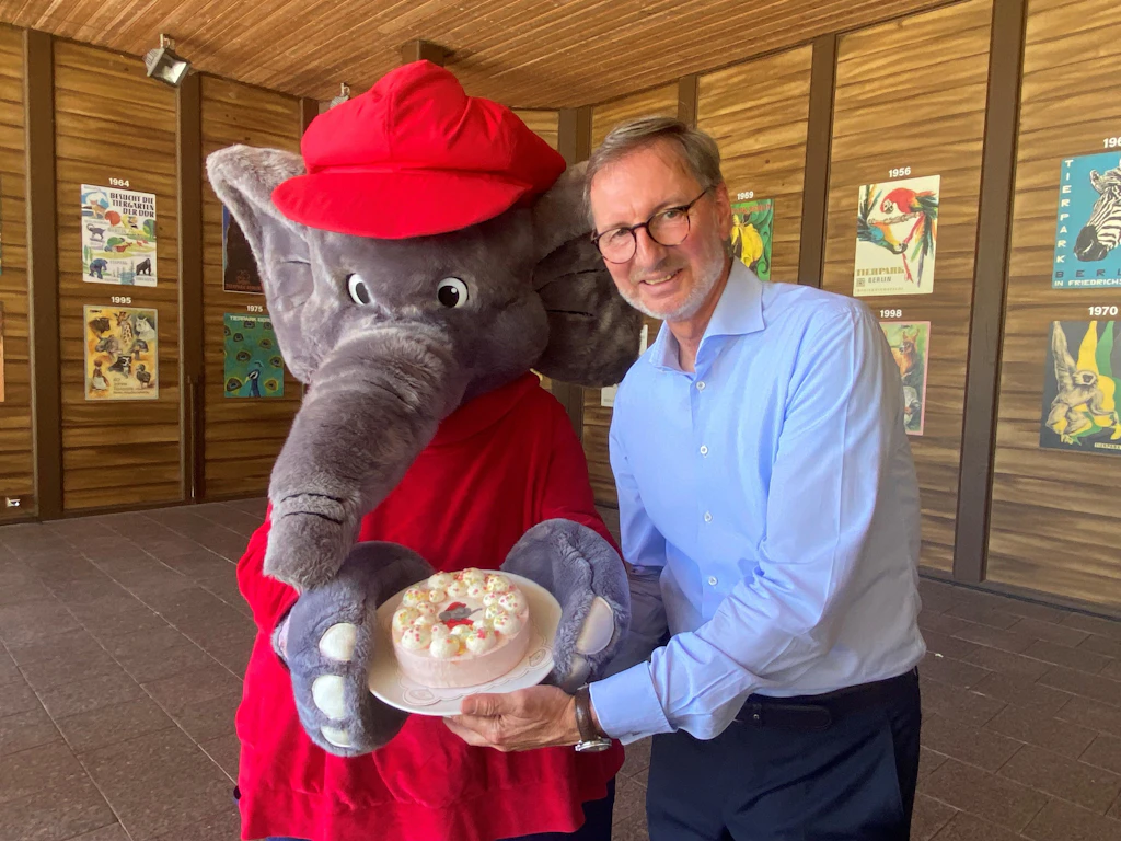 70 Jahre Tierpark: Direktor baff! Benjamin Blümchen kommt gratulieren
