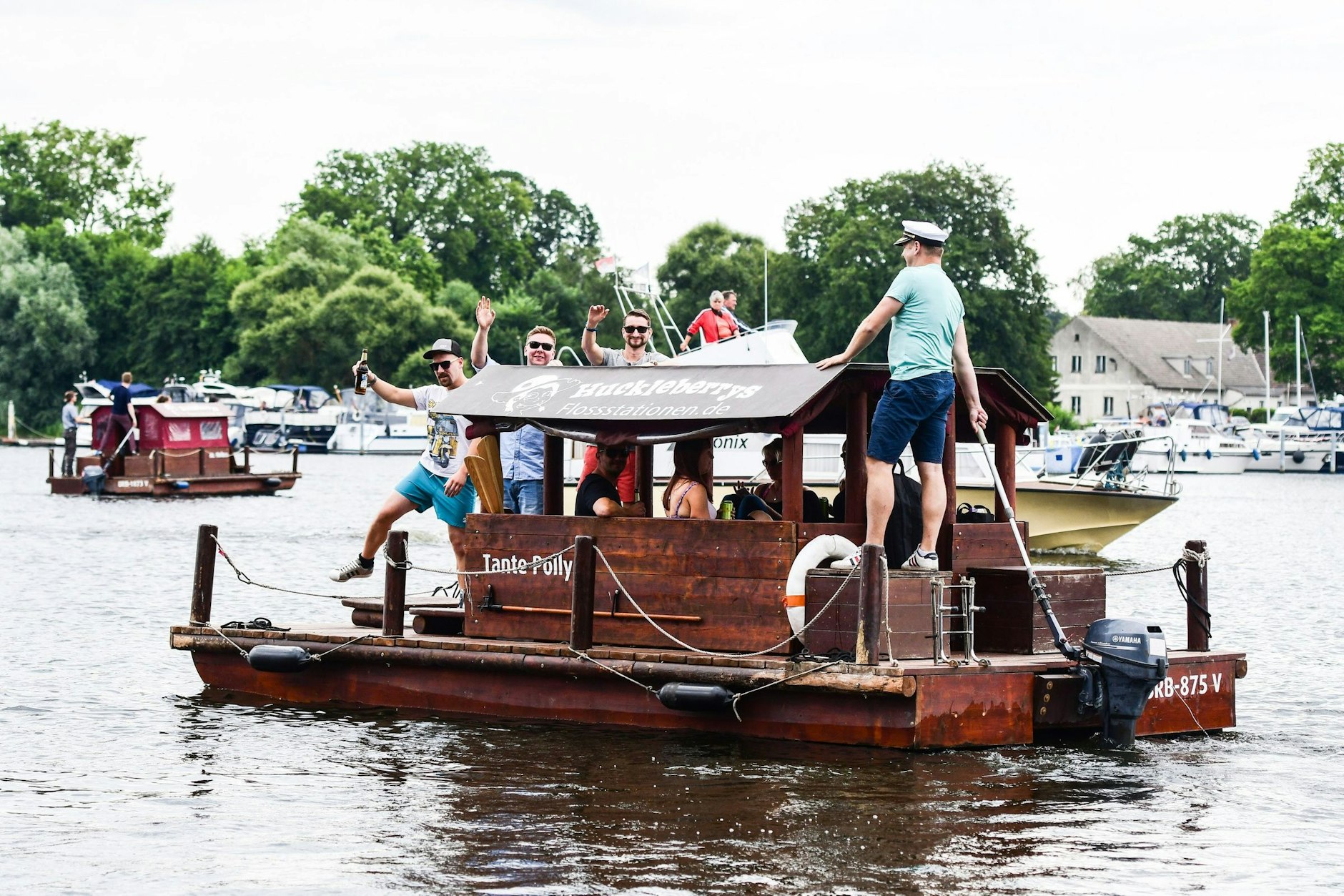 Ein Tag auf dem Wasser ist auch per Floß möglich.