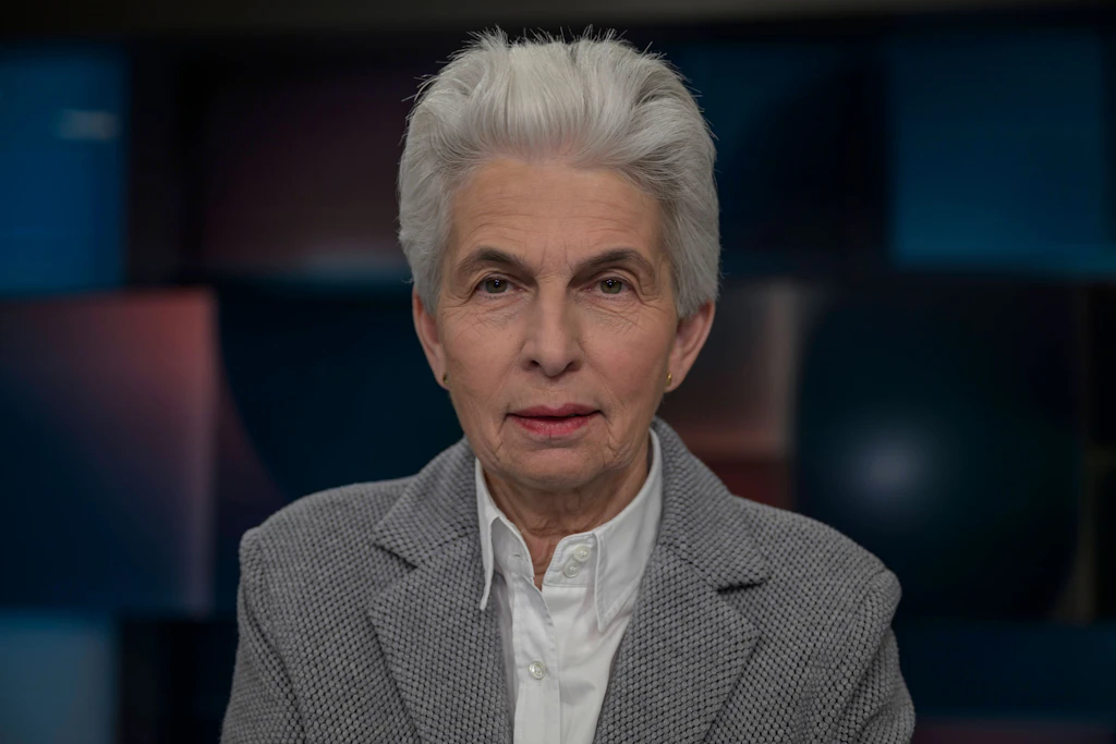 On Markus Lanz: Strack-Zimmermann splits against left-wing politician ...
