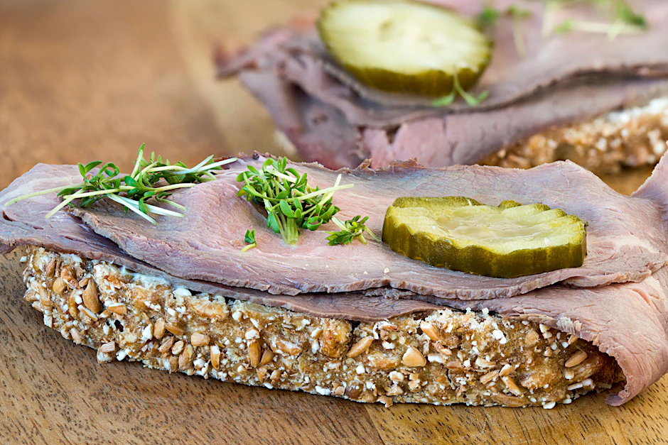 Jemals eine richtig scharfe Sache gegessen? Das Rezept mit dem besonderen Namen ist perfekt für Ihr Abendbrot. In der DDR wusste man eben, was gut ist!