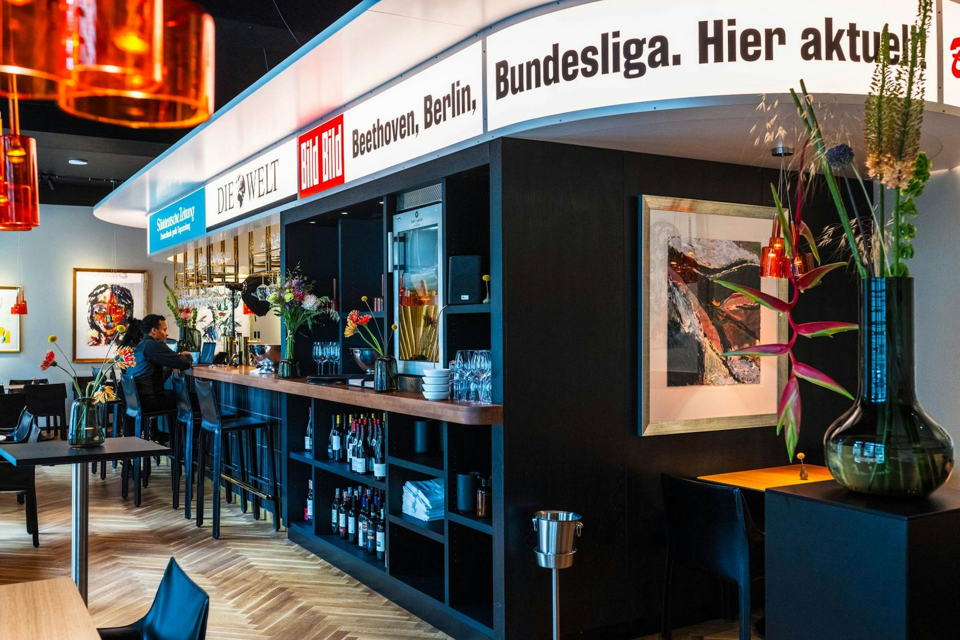 Statt Bonn steht Berlin auf dem Presseband: das neue Restaurant Bundesbüdchen in Mitte