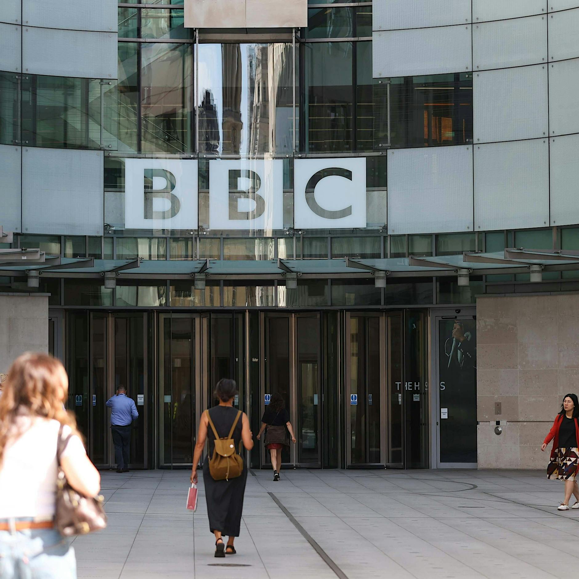 Aufstand bei der BBC wegen Gaza-Zensur: „Wir sind Sprachrohr der israelischen Regierung geworden“