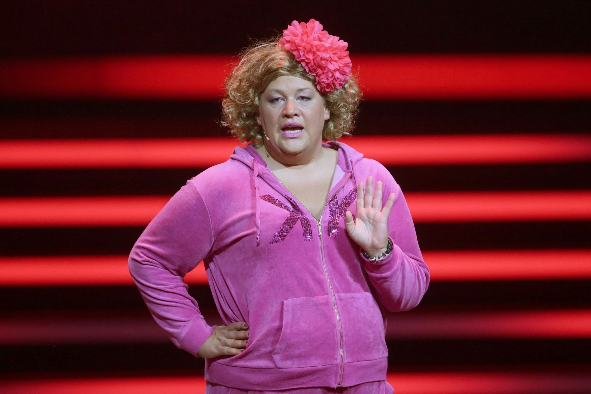 Cindy aus Marzahn hat Millionen Fans. Am Samstag wird das 20-Jahre-Jubiläum der kultigen Bühnenfigur von Ilka Bessin bei RTL gefeiert.