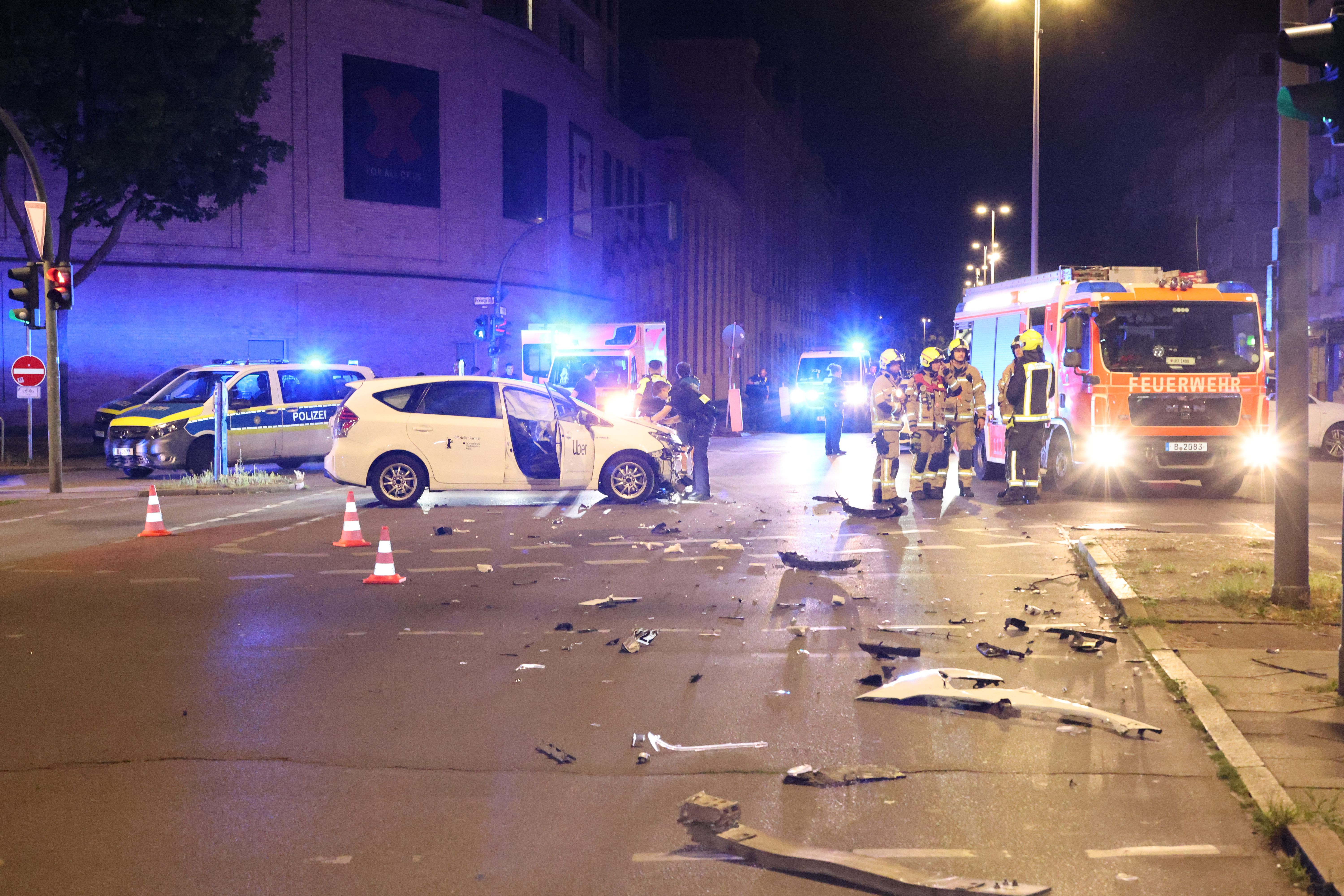 Image - Raser-Crash mit Uber: Ein Wunder, dass es nur zwei Verletzte gab!