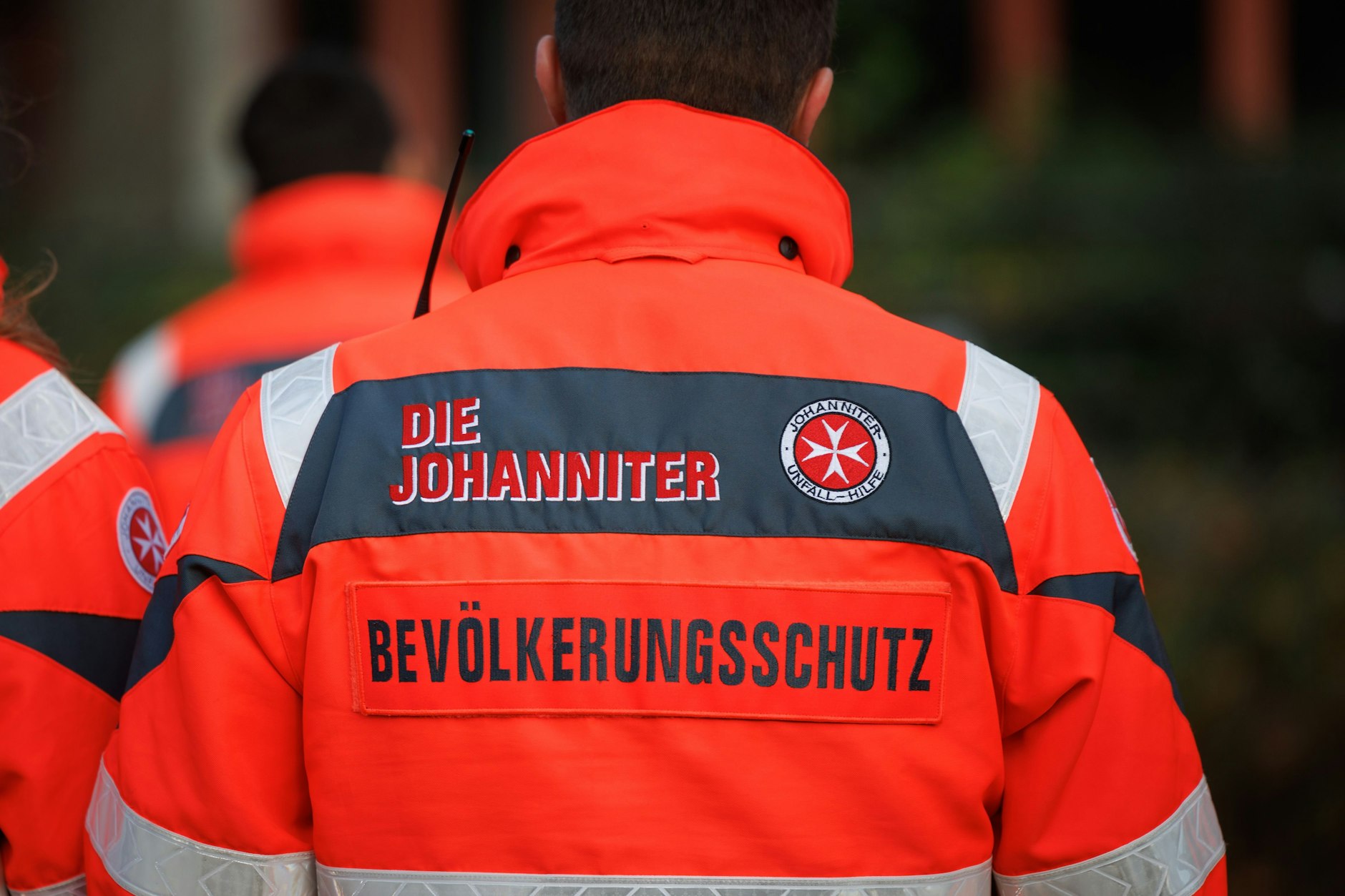 Ein Mitarbeiter vom Bevölkerungsschutz.