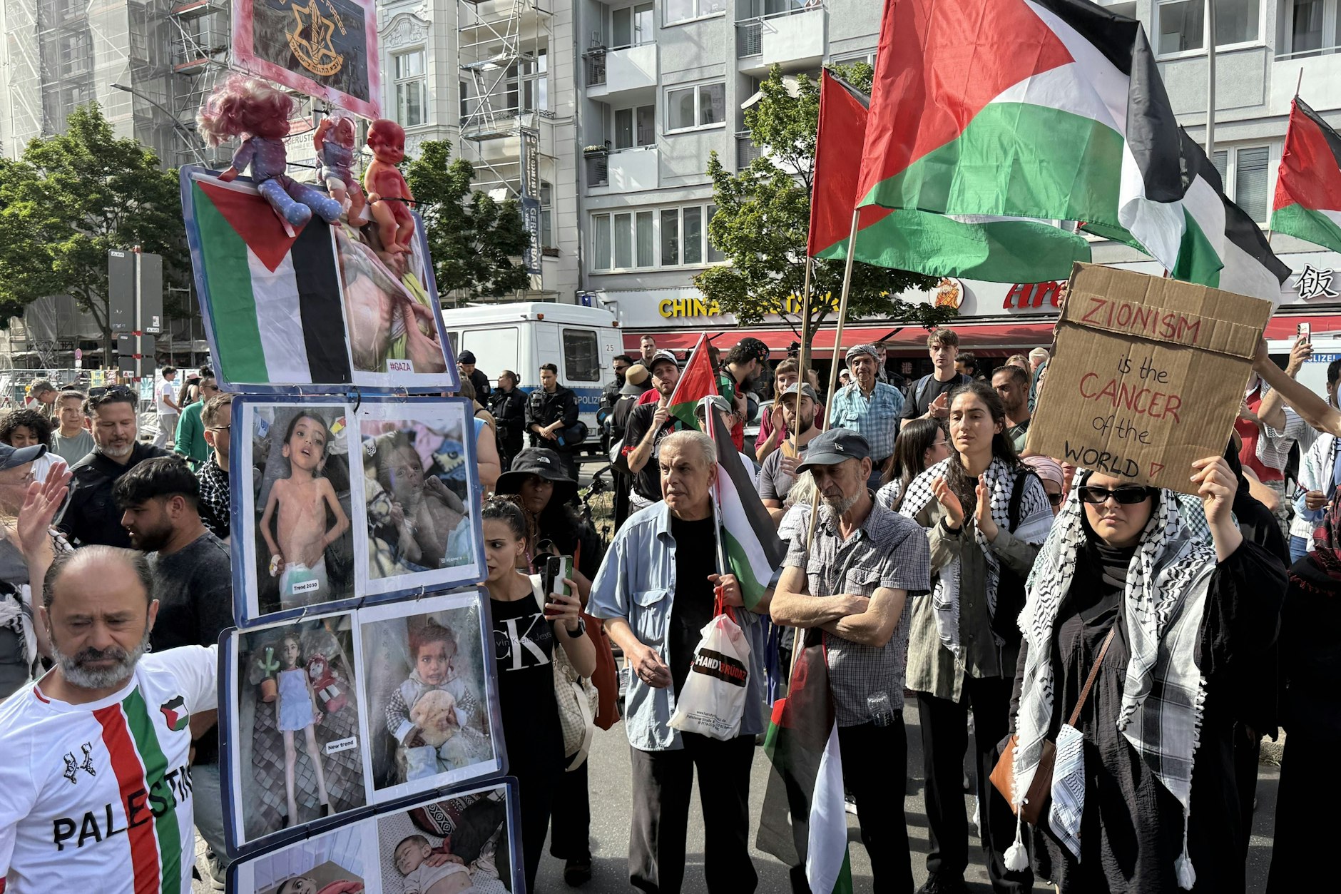 Am Wochenende wurde in der City West eine propalästinensische Demonstration gestoppt. Es gab zahlreiche Festnahmen.