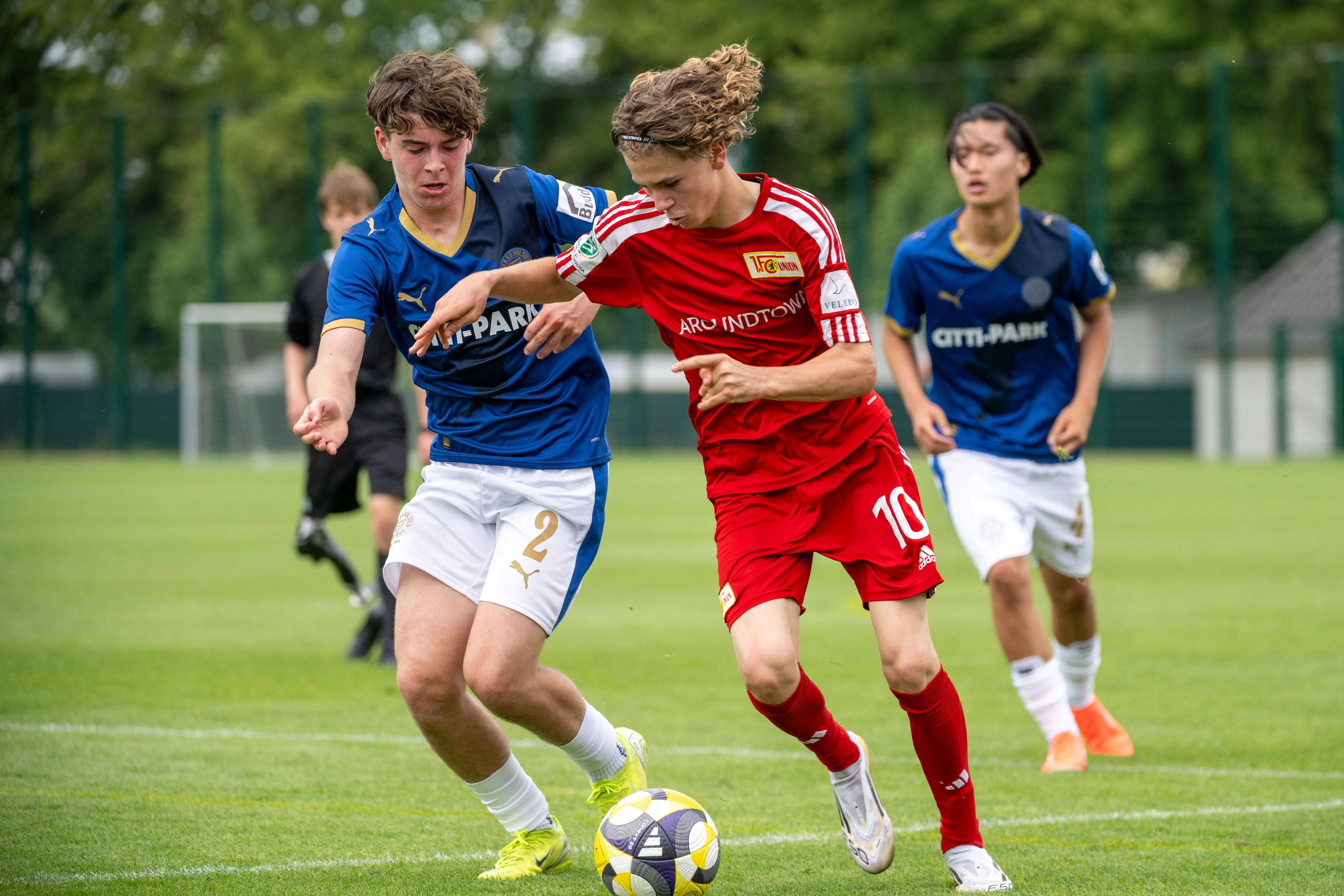 Linus Güther wird mit Florian Wirtz verglichen und sieht beim 1. FC Union bessere Chancen, seine Karriere voranzutreiben, als beim FC Energie Cottbus.