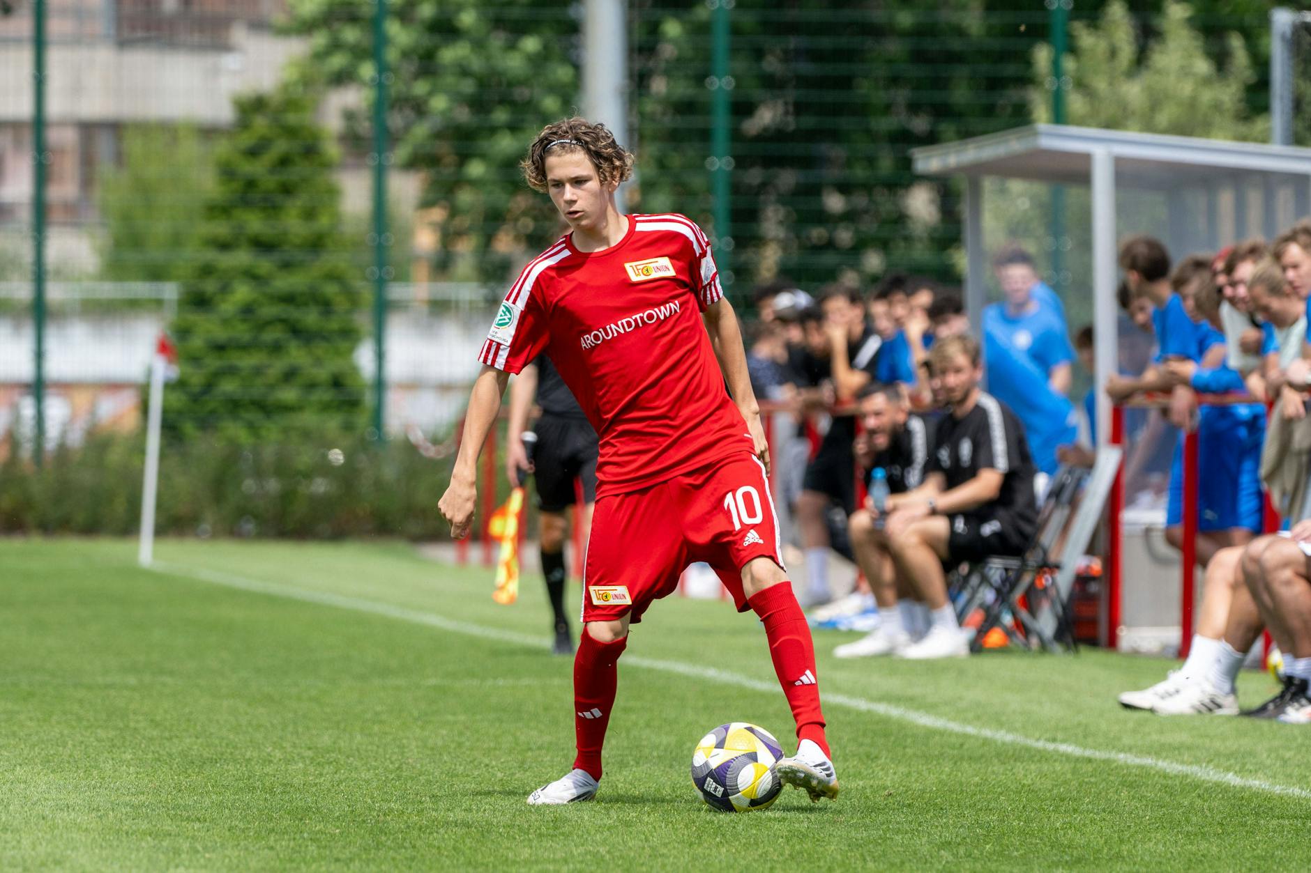 Linus Güther (15) debütierte jüngst für den 1. FC Union und will seine Karriere in Köpenick vorantreiben. Ex-Klub Energie Cottbus pocht dagegen auf einen gültigen Vertrag in der Lausitz.