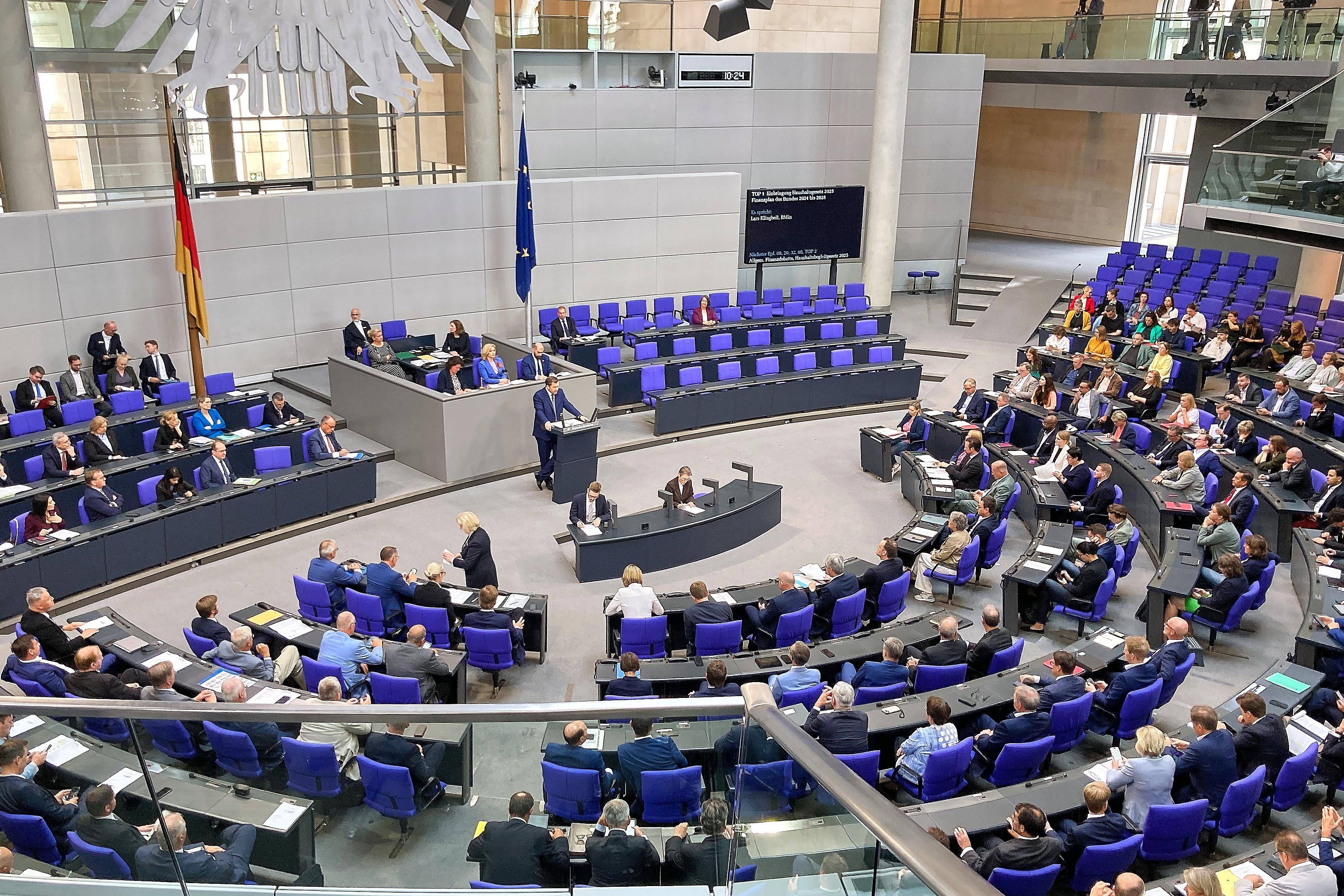 Rekordschulden und falsche Prioritätensetzung im Haushalt: Opposition empört