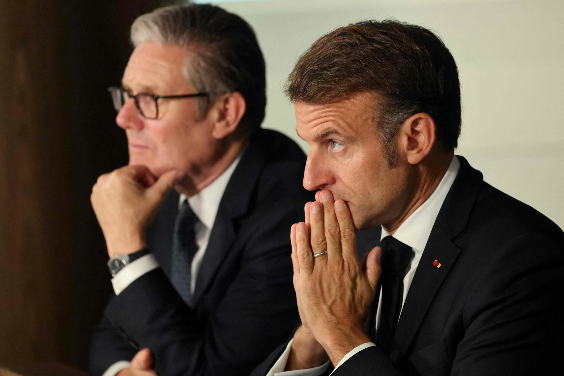 Großbritanniens Premierminister Keir Starmer (l.) und Frankreichs Präsident Emmanuel Macron am Donnerstag in London