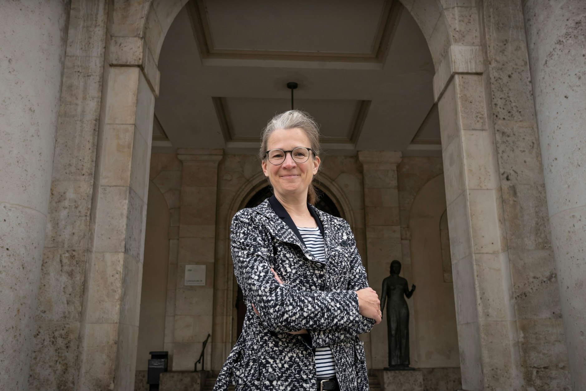 Ann-Katrin Kaufhold hat nie als Richterin gearbeitet, hält Enteignungen für verfassungsgemäß – und ihr großes Steckenpferd ist der Klimaschutz. Nun soll sie ins höchste Gericht.