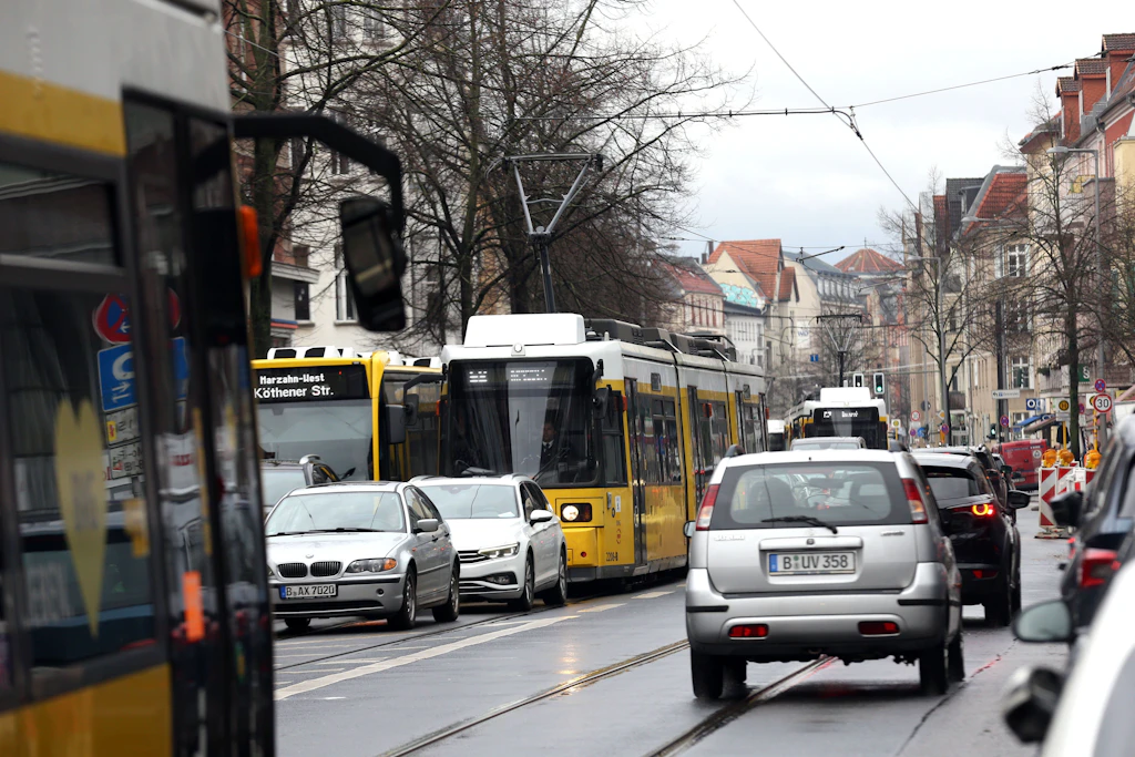 Drei Monate Vollsperrung in Köpenick: Bahnhofstraße ab August zu!