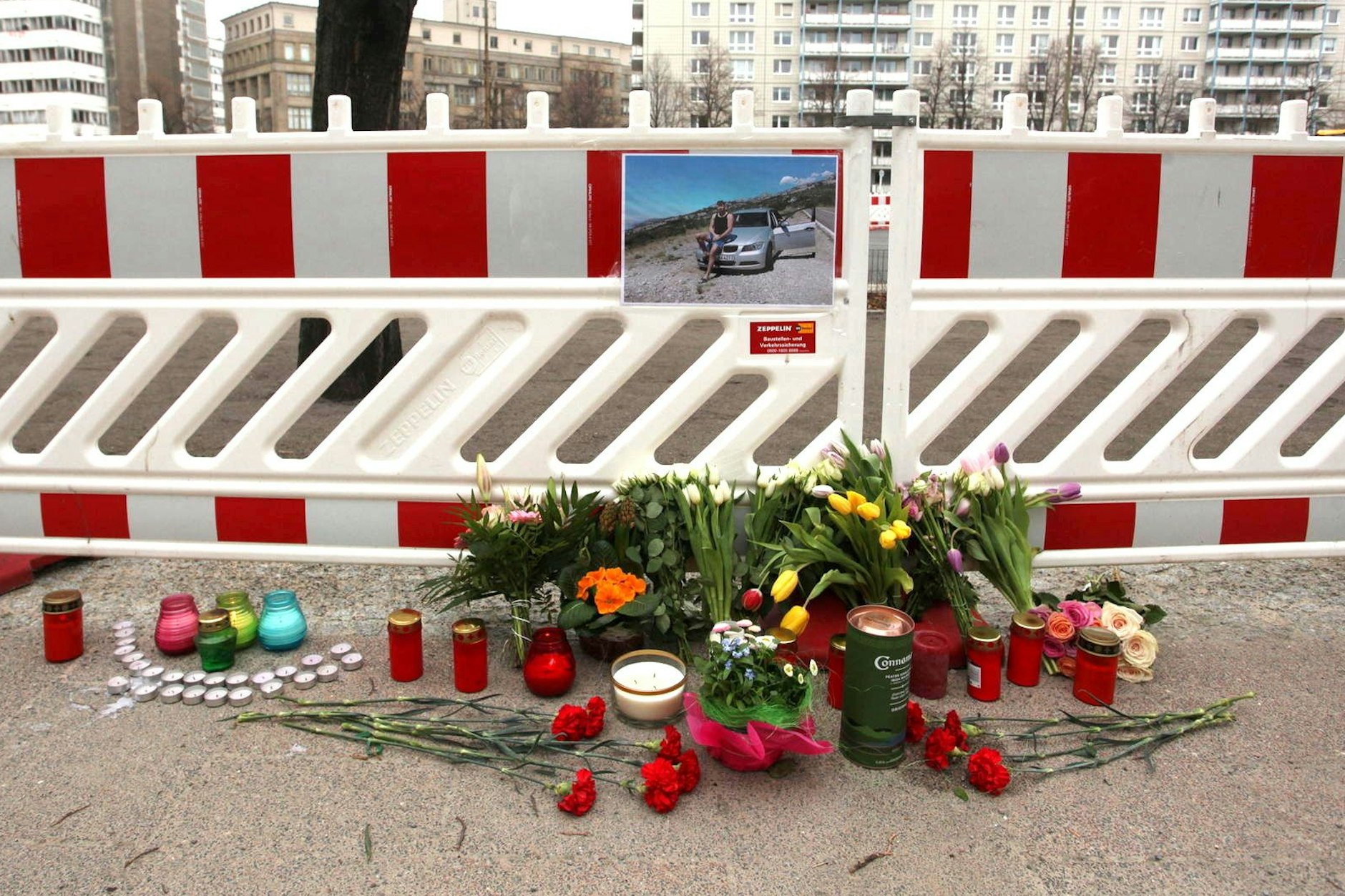 Edgar O. wurde im März 2019 auf der Karl-Marx-Allee erstochen. Es soll sich um einen Auftragsmord gehandelt haben.