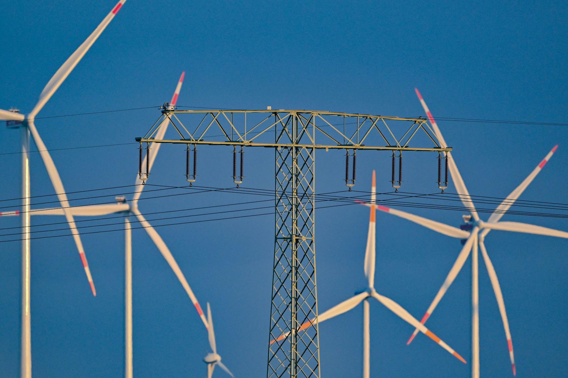Kommunale Stromversorger müssen in Zukunft mehr Effizienz bei der Bundesnetzagentur nachweisen.