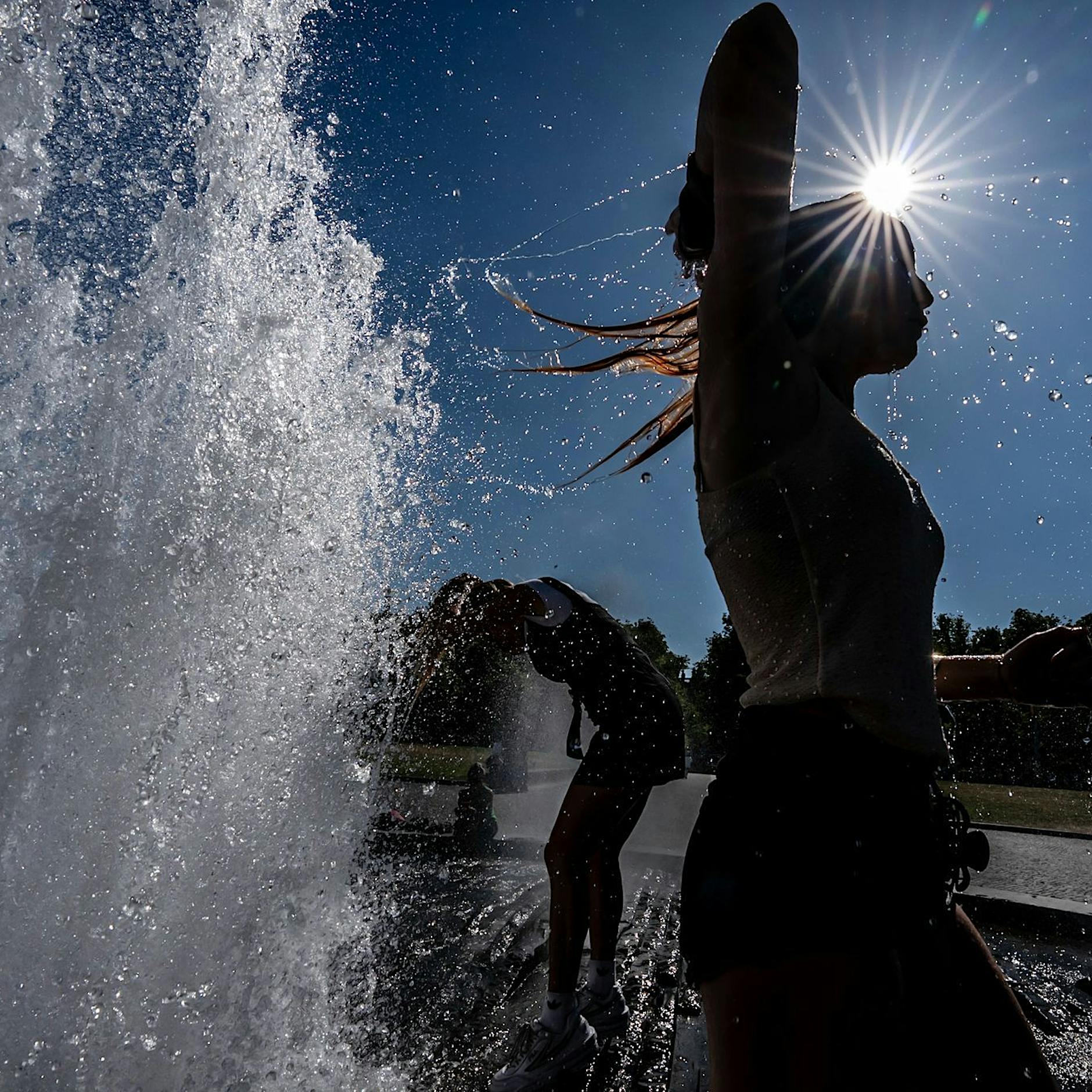 Berliner Grüne fordern Hitzeschutzplan: Planschen in Zierbrunnen erlaubt