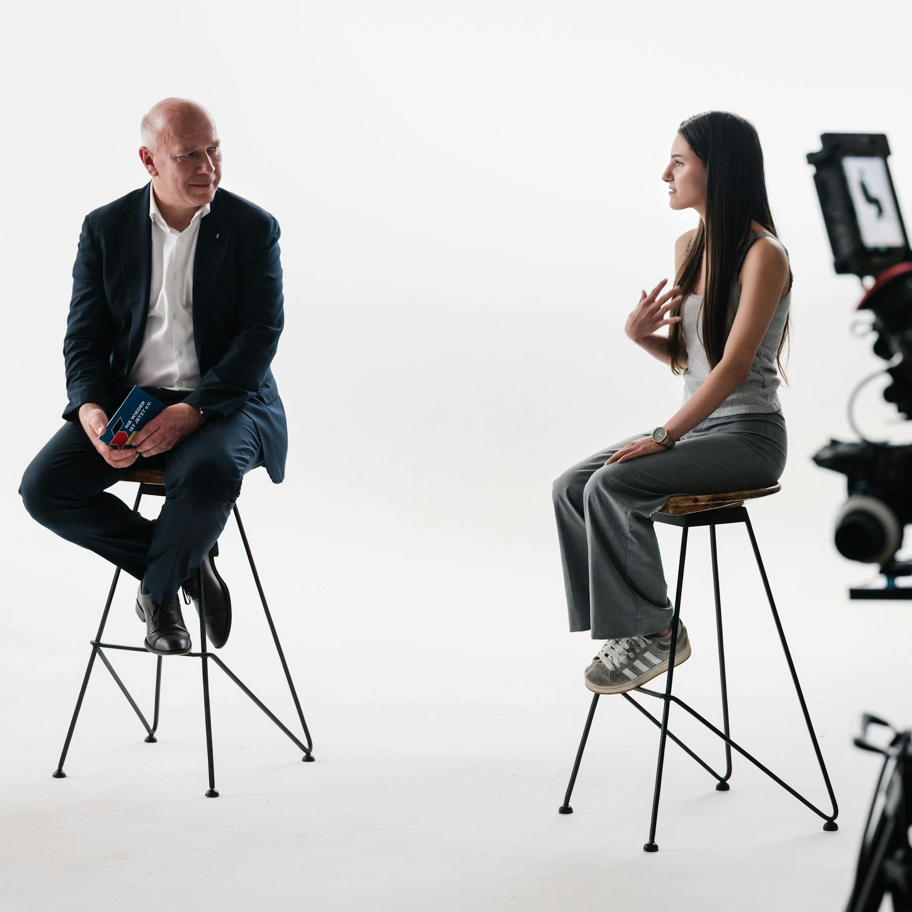 Image - „Ich fühle mich nicht mehr sicher“: Jugendliche konfrontieren Kai Wegner