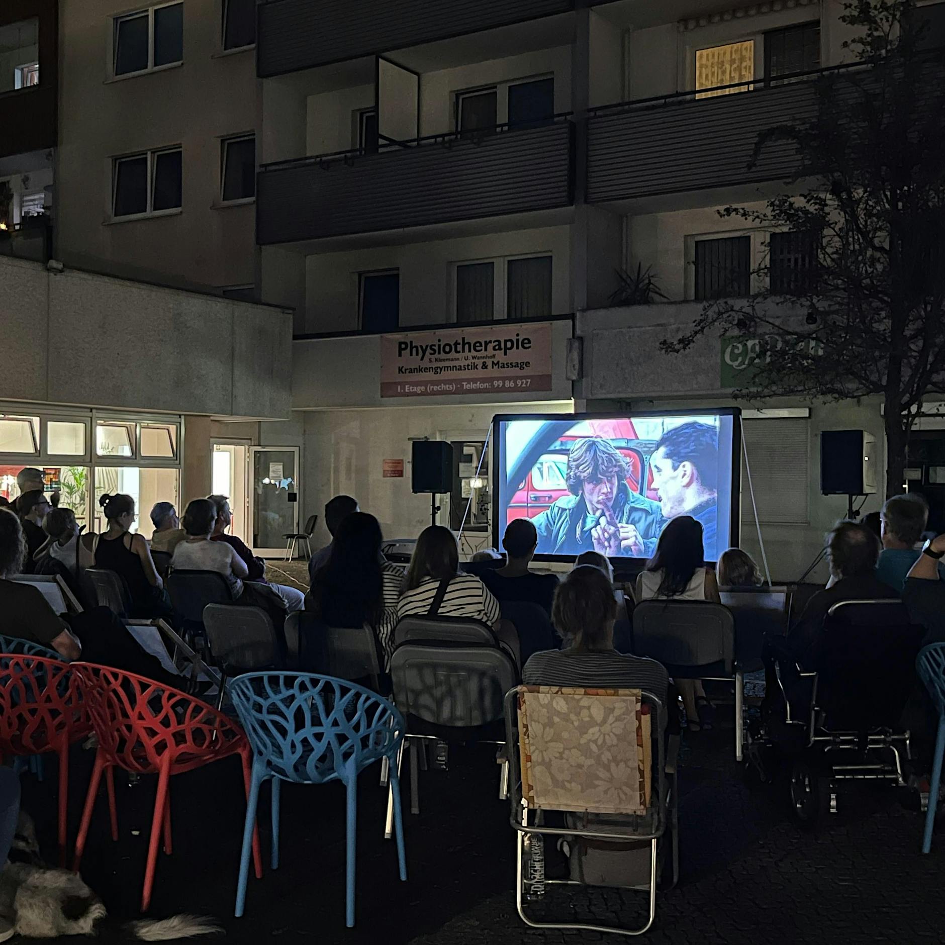 DDR-Filmklassiker unter freiem Himmel: DEFA-Sommerkino in Hellersdorf