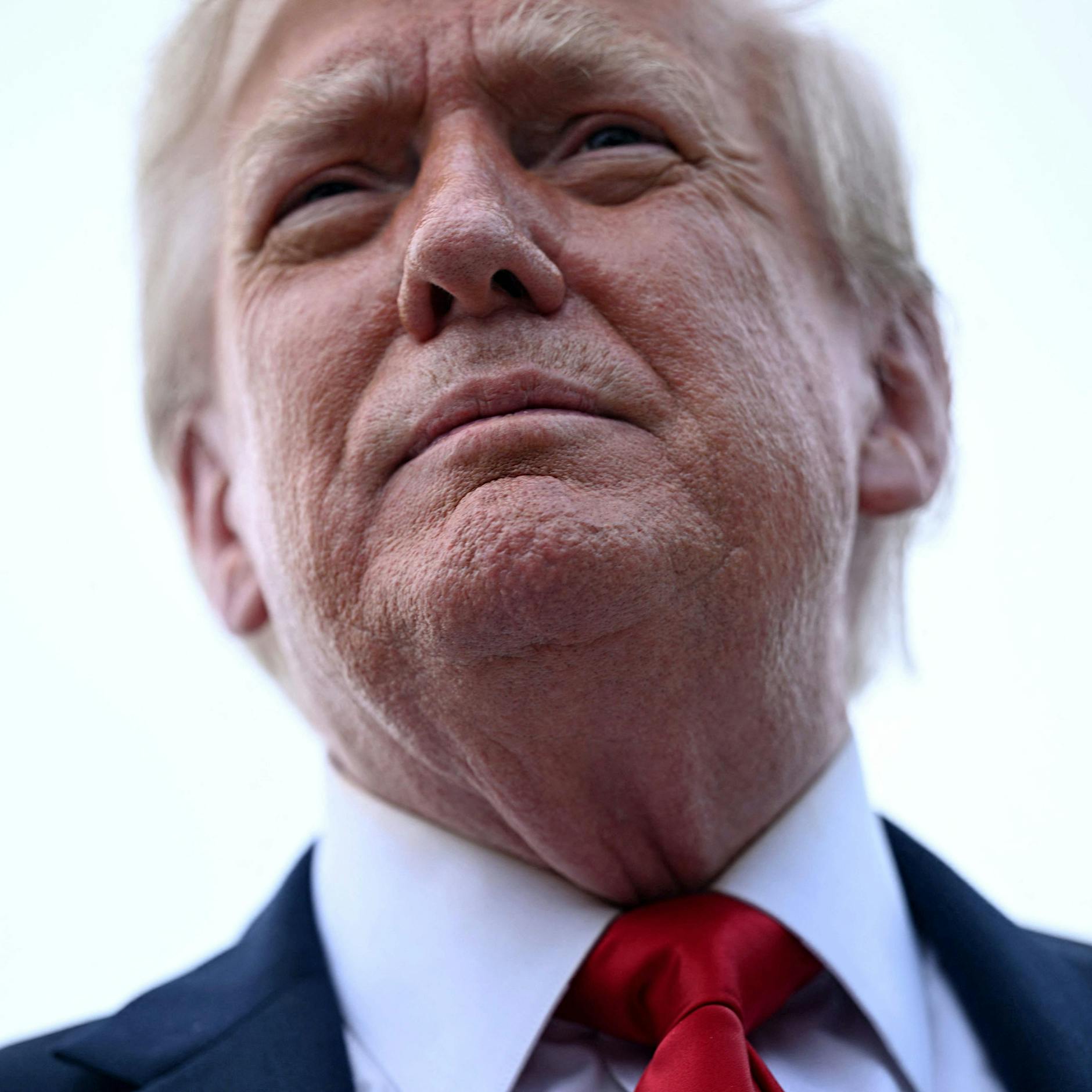 USA sollen Langstreckenraketen an Ukraine liefern – Trump: „Europa wird alles bezahlen“